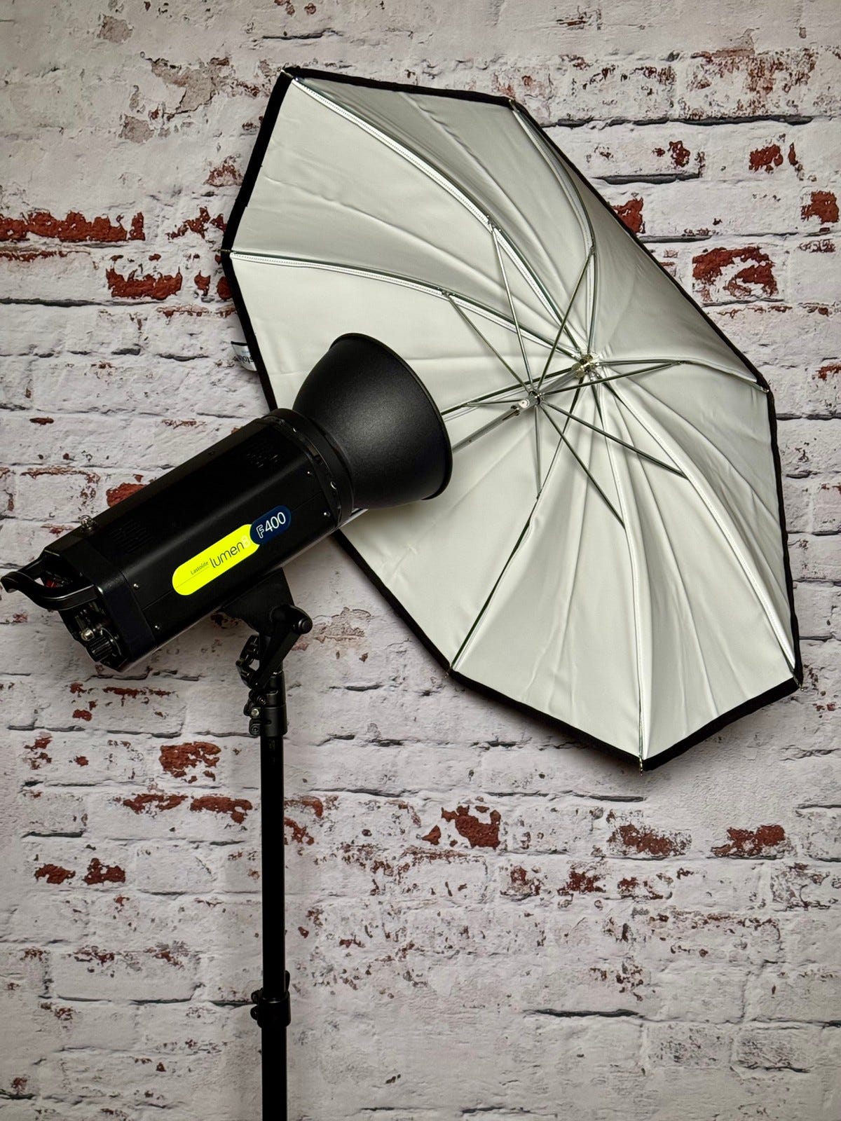 Kit E-Photomaker Lastolite - Per Foto Di Prodotti, Con Pannello Diffusore E Treppiedi Da Tavolo