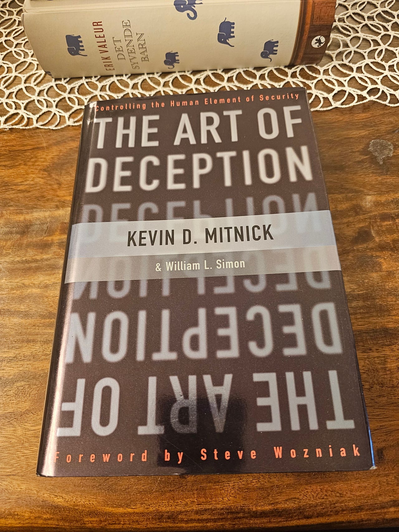 The art of deception. Kevin D. Mitnick | FINN-torget