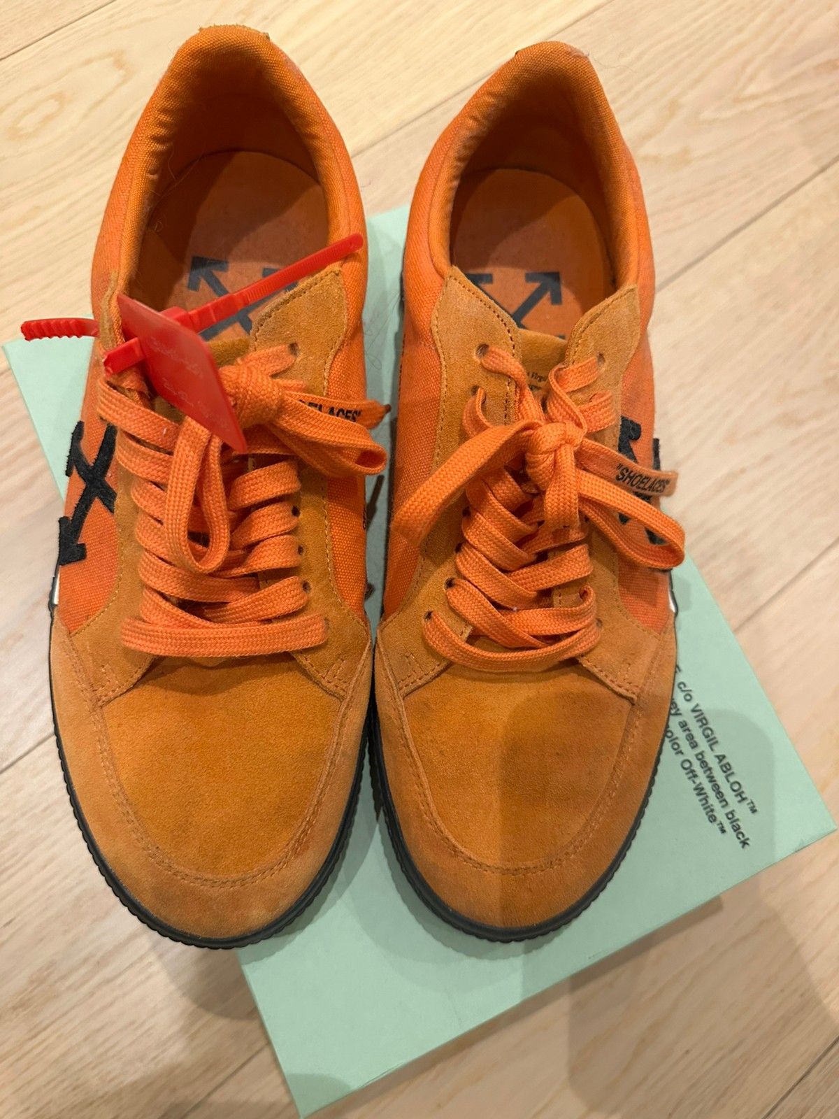 off-white-sko-str-42-finn-torget