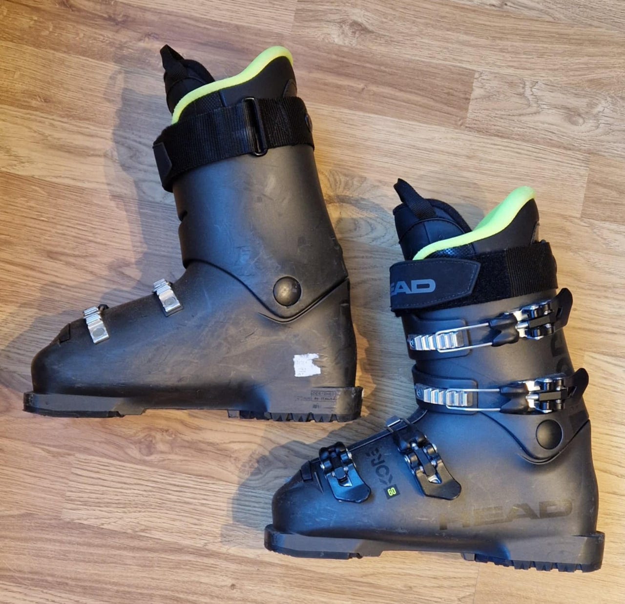 Bottes De Ski Enfant Alpina DSS2 - Taille 2,5 (Mondo 20,5) - Occasion En Bon état, Idéales Débutants