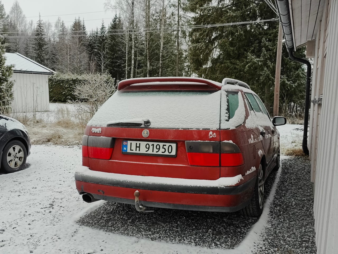 Bruktbil til salgs: Saab 9-5 - 2000 - Rød - 150 hk - Stasjonsvogn | FINN.no