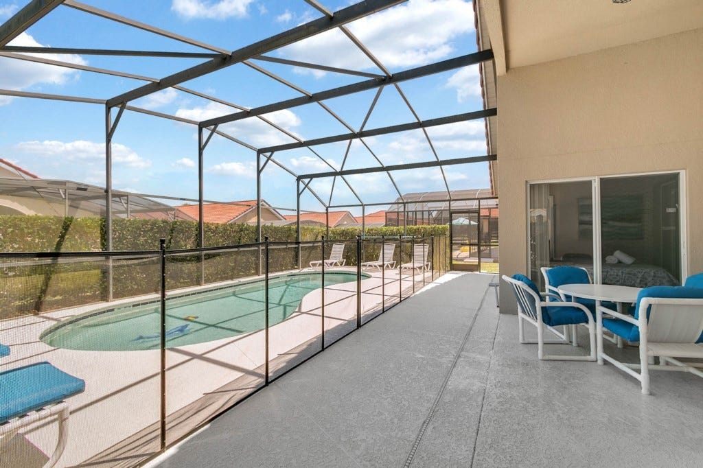 Ekstra stort basseng Galleribilde