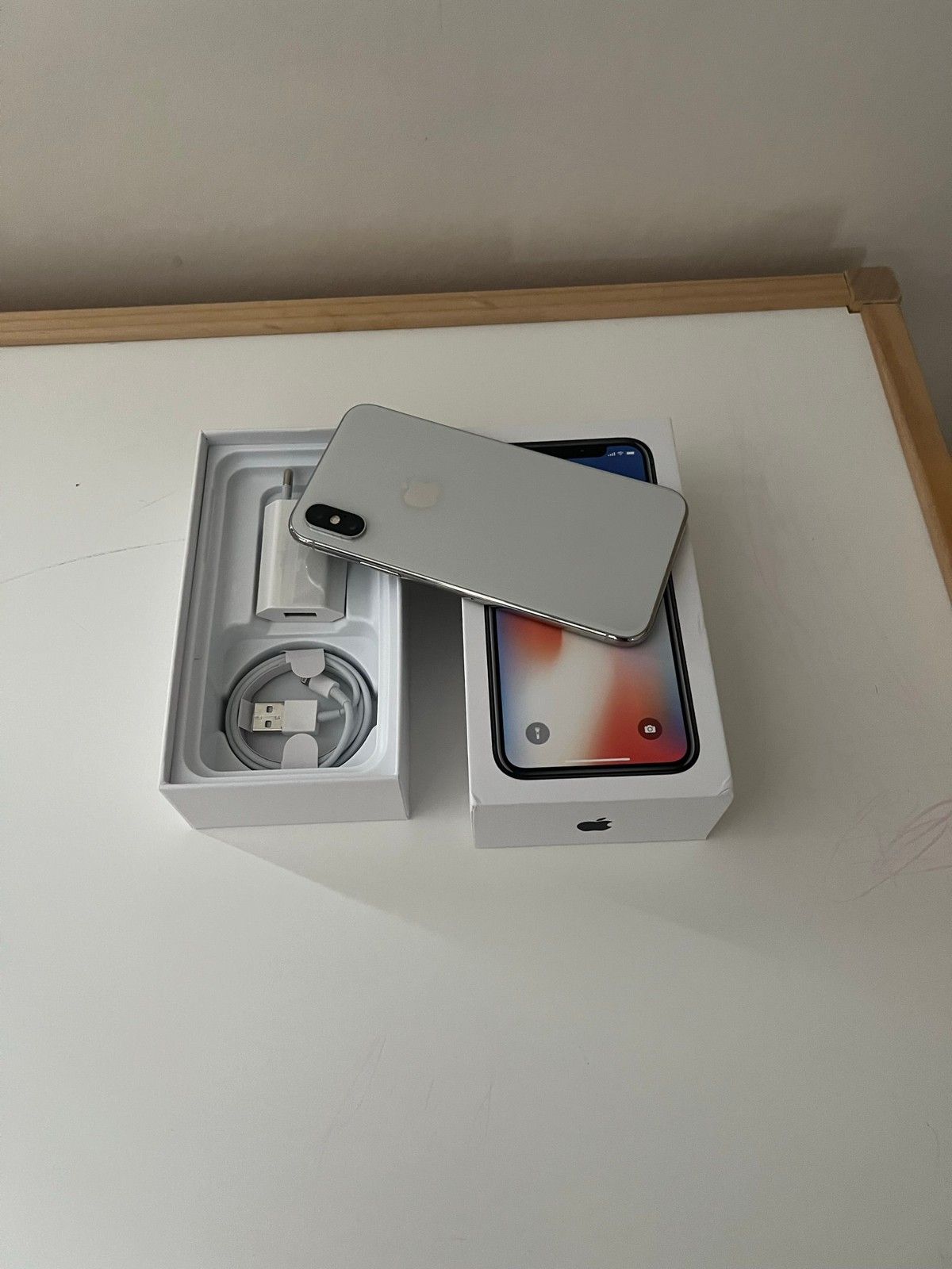 Iphone X 64 GB Batterikapasitet 85 FINN Torget