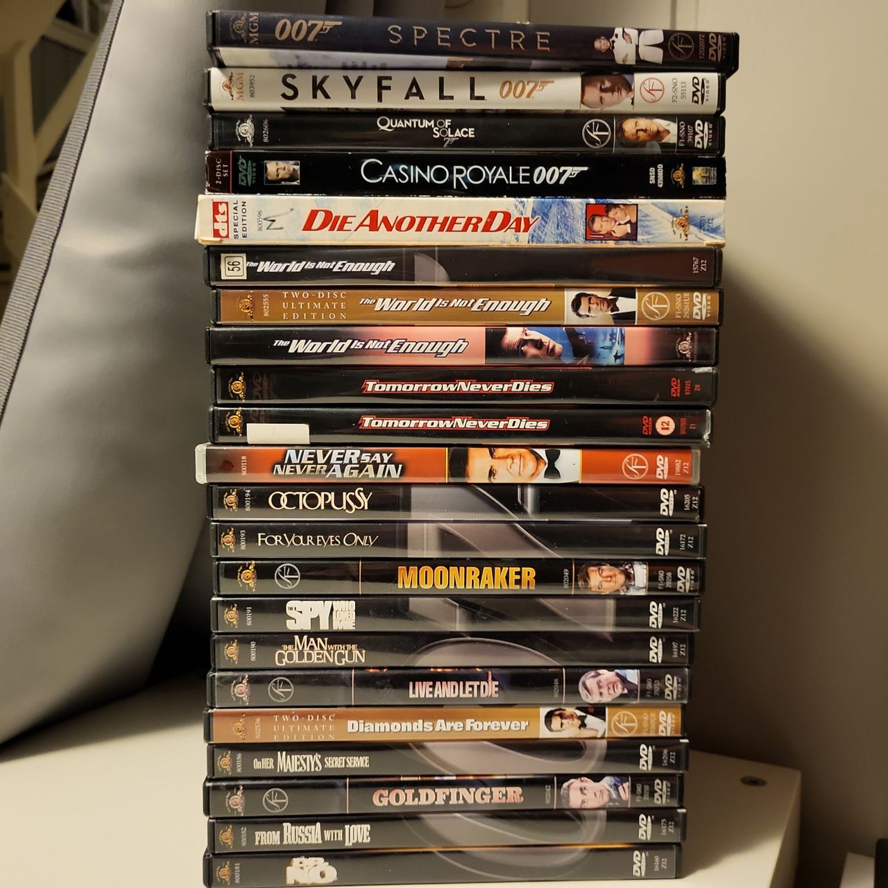 8 James Bond popular 007 dvd movies lot NEW