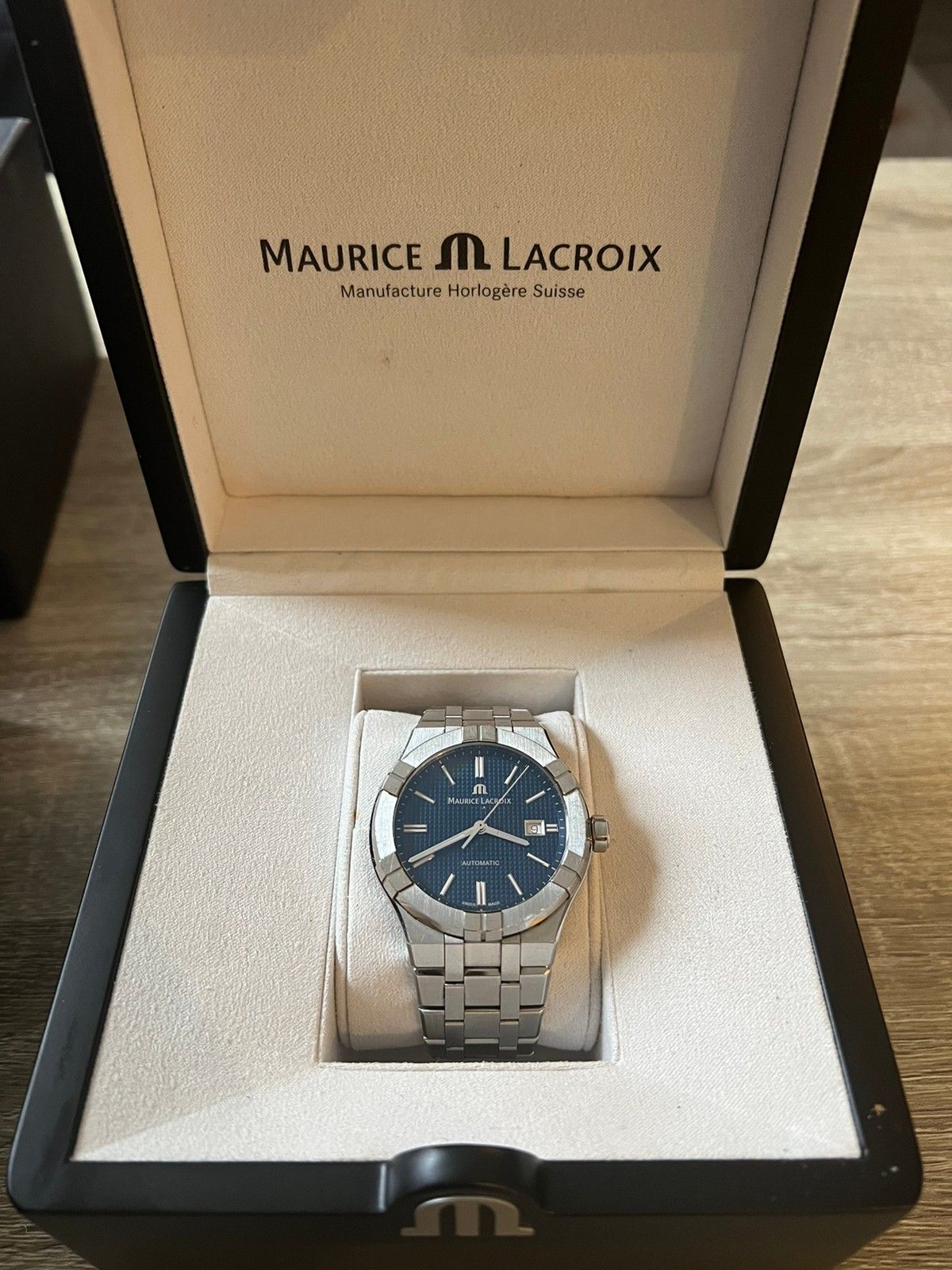 Maurice Lacroix Aikon 42mm Bl skive FINN torget