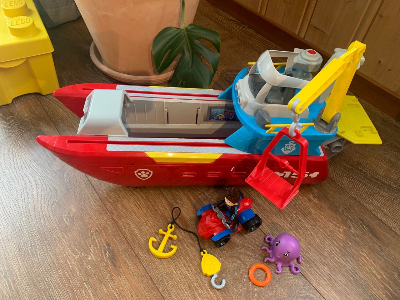 Paw patrol båt sea hot sale patroller