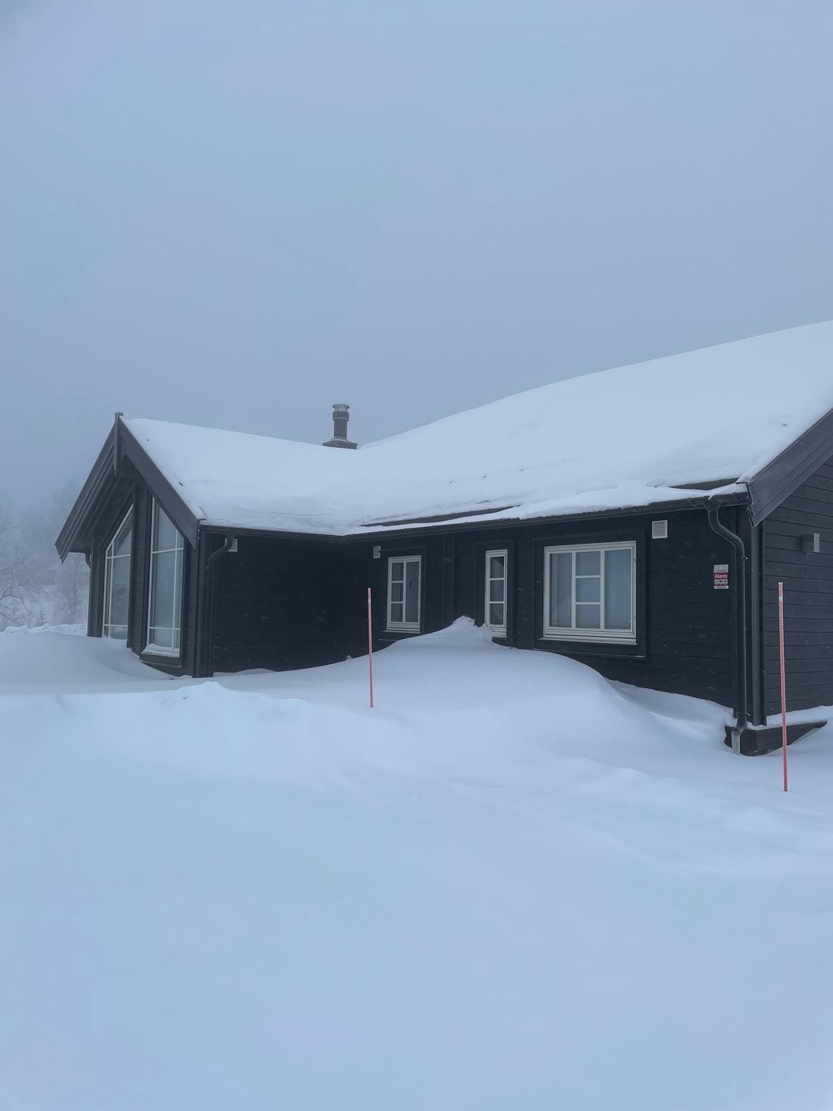 Hytte sett utenfra Galleribilde