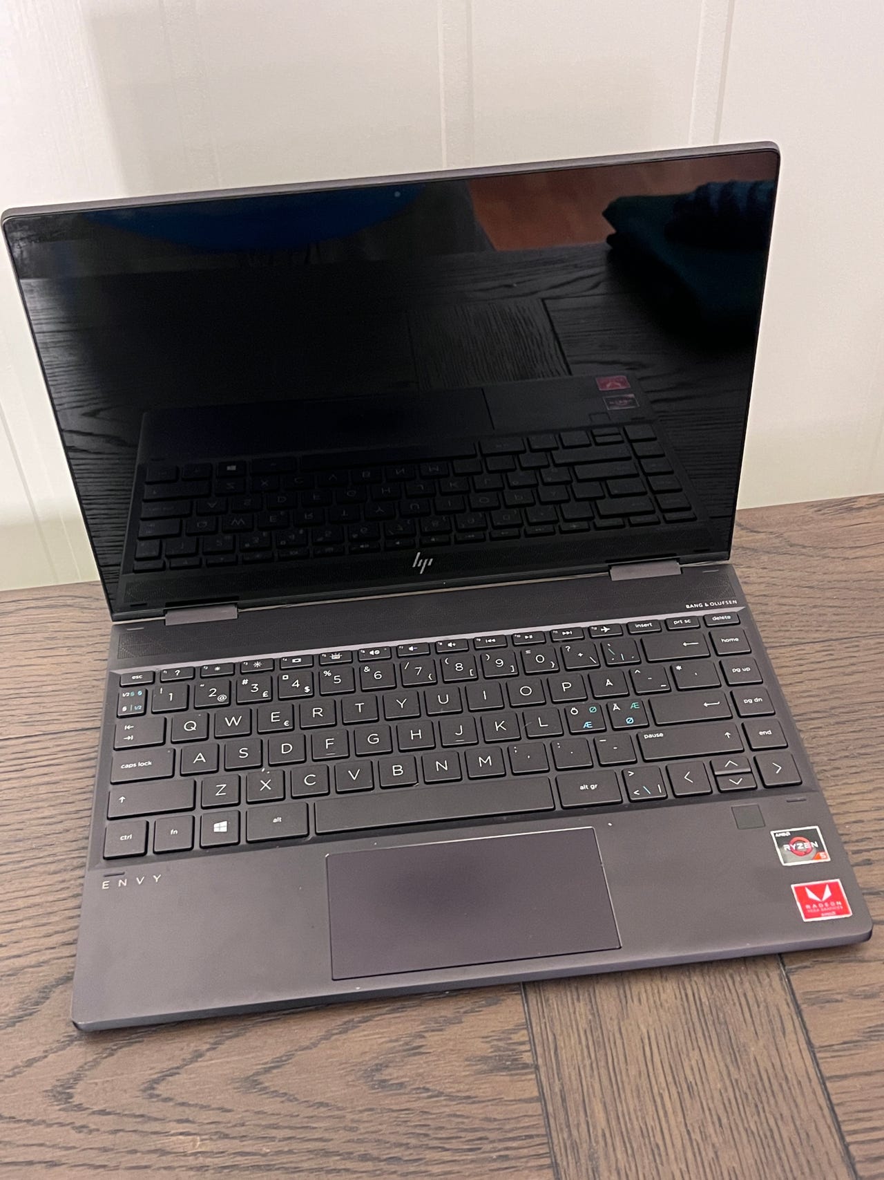 brukt-hp-envy-x360-ryzen-5-3500u-touch-8-gb-256gb-ssd-radeon-vega