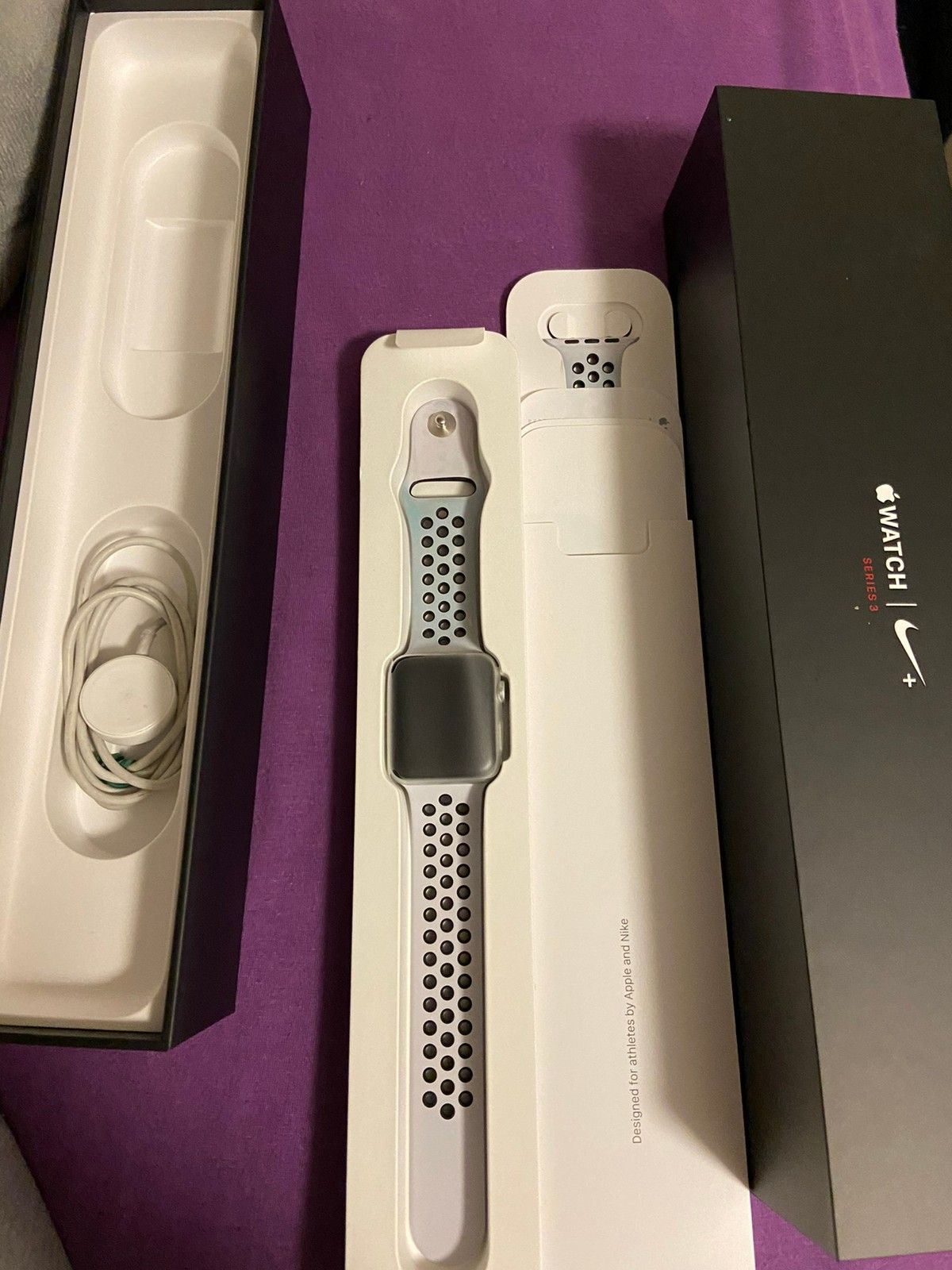 Pent brukt 42mm Apple Watch series 3 Nike pluss cellular Edition