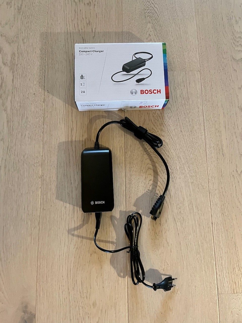 Bosch eBike Systems Compact Charger 2A 100 240V FINN torget