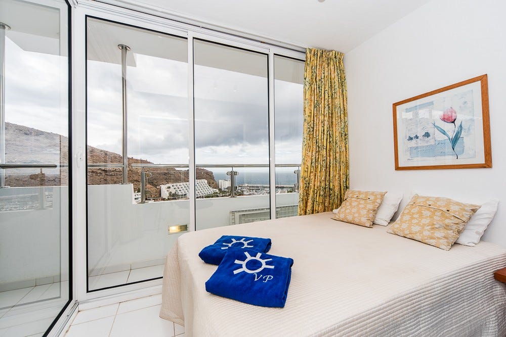 103 Ekstra soverom utenfor hovedsoverommet. 135x 190 seng Galleribilde