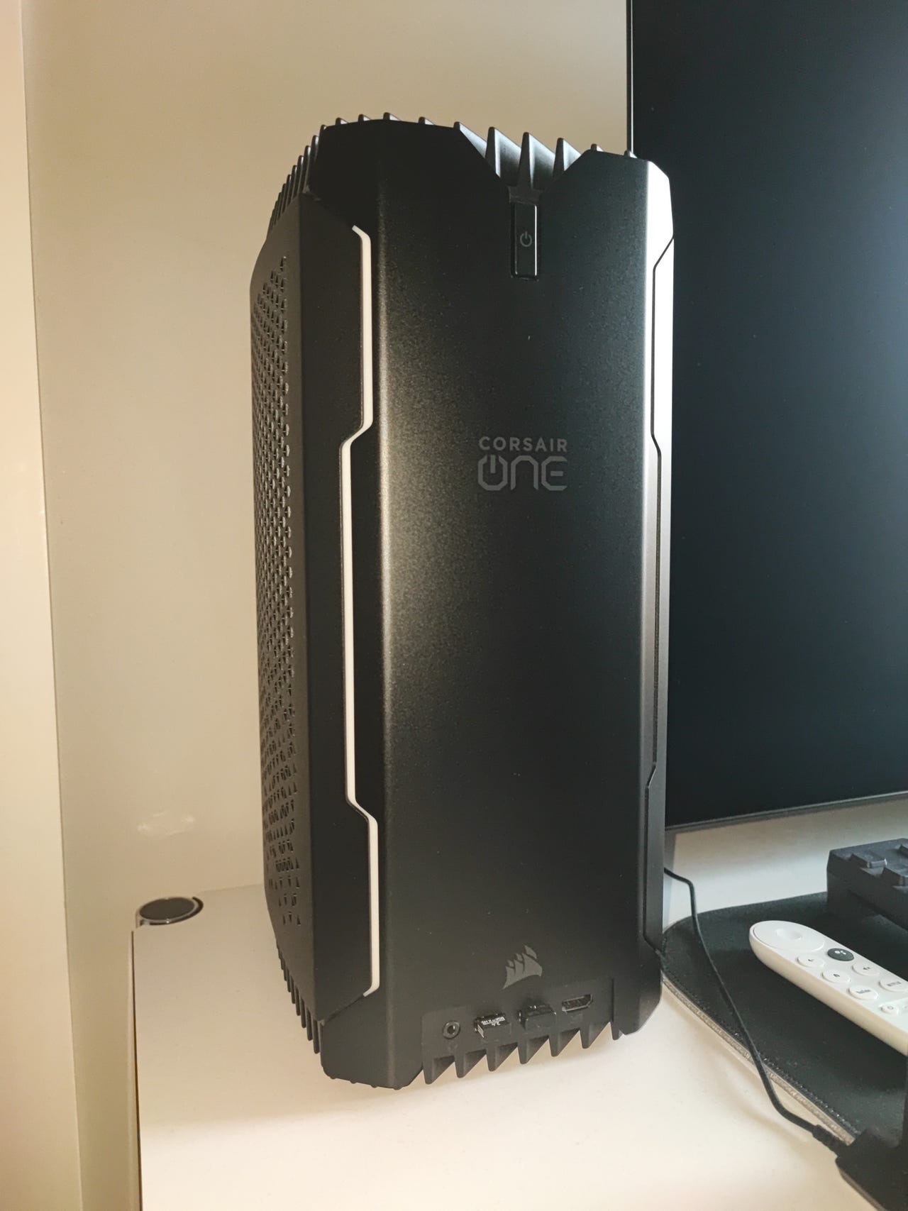 Review Corsair One I164 Compact Gaming Desktop One I164 Compact