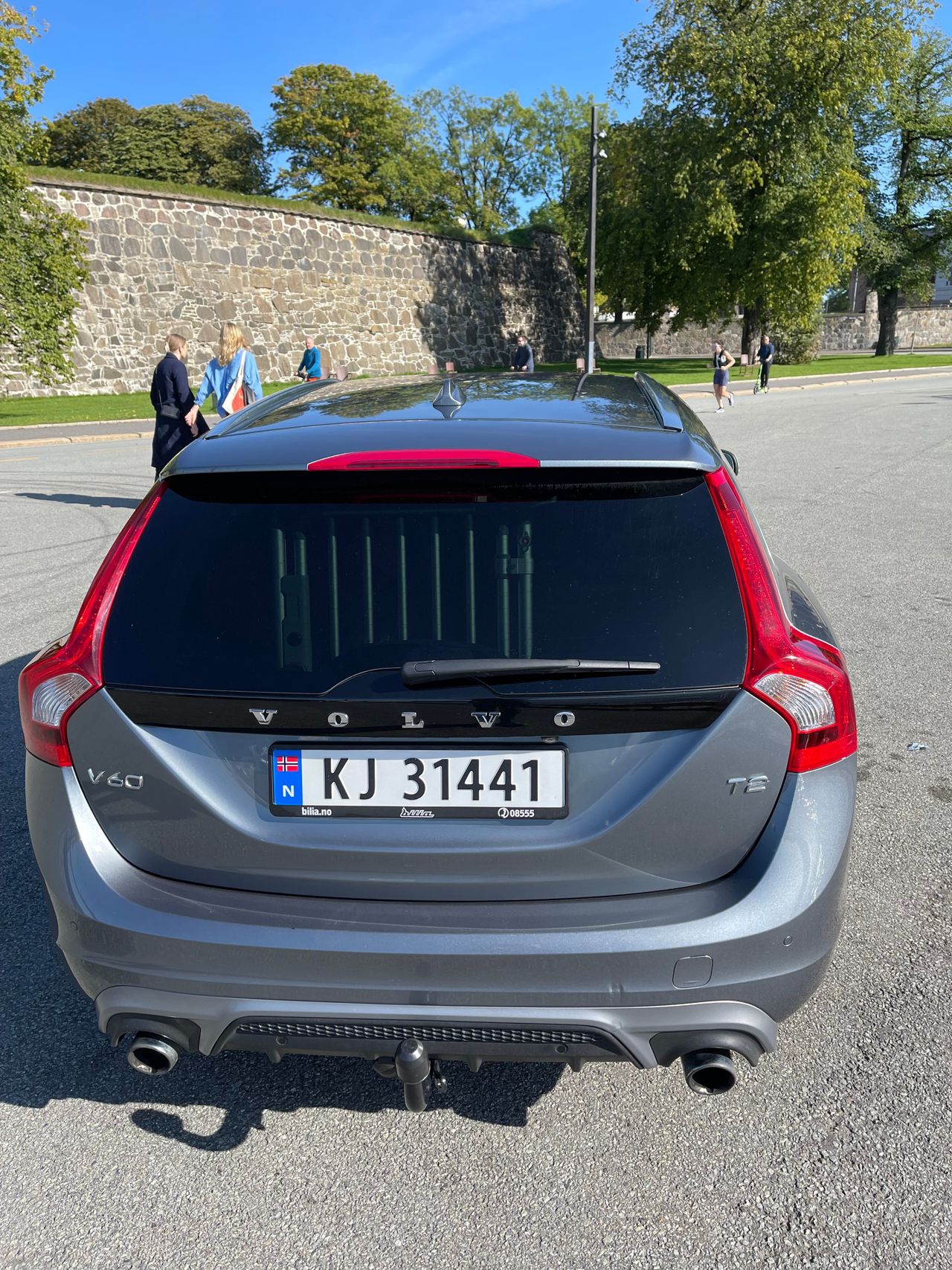 Bruktbil til salgs: Volvo V60 - 2017 - Grå - 122 Hk - Stasjonsvogn ...