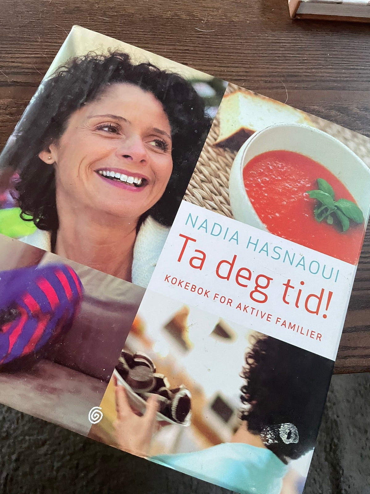 Kokebok Av Nadia Hasnaoui FINN torget kokebok-av-nadia-hasnaoui-finn-torget