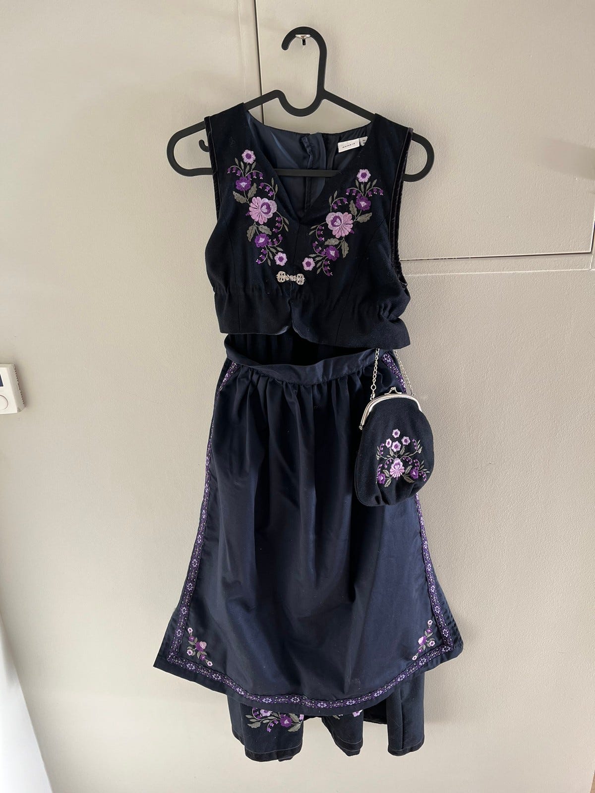 Fest drakt fra name it strl. 142 (11 år) | FINN torget