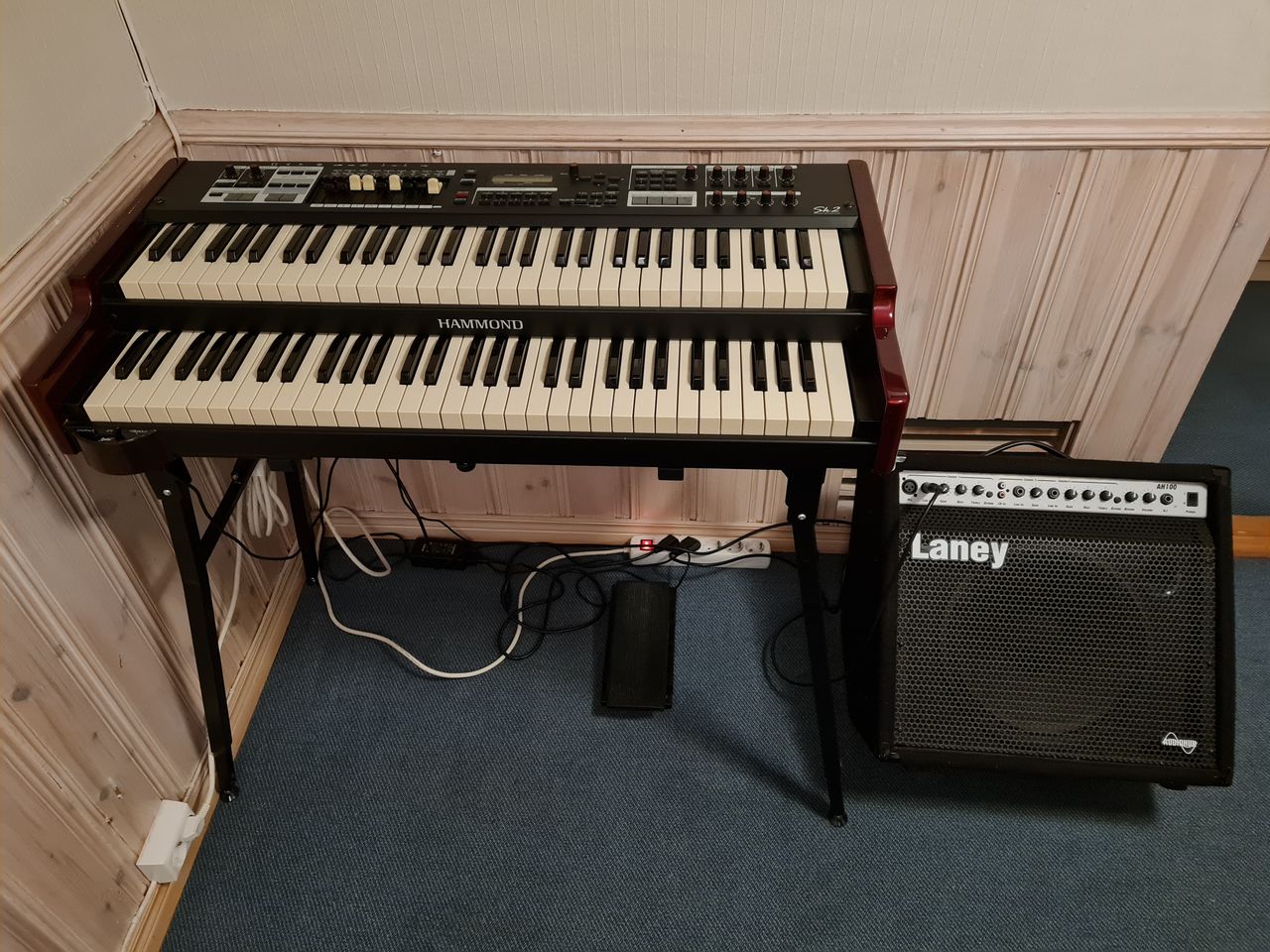 RESERVERT. Hammond SK2 Keyboard / Orgel | FINN torget