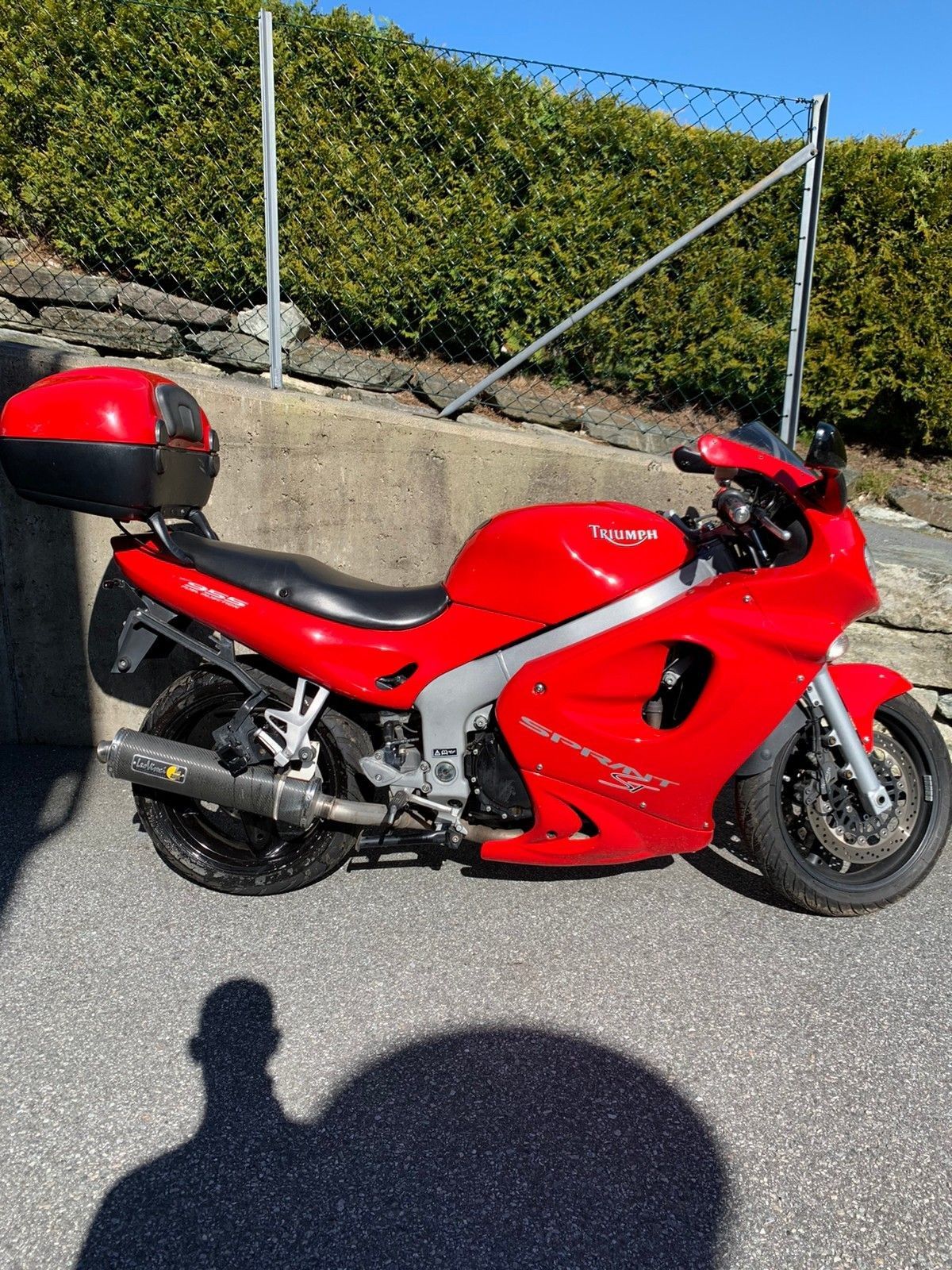 triumph st955i