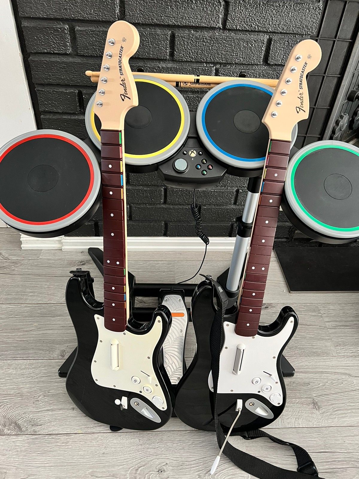 Rock Band 4 Instruments Xbox One Series X S FINN Torget pdp-riffmaster-wireless-guitar-controller-for-playstation-5-and