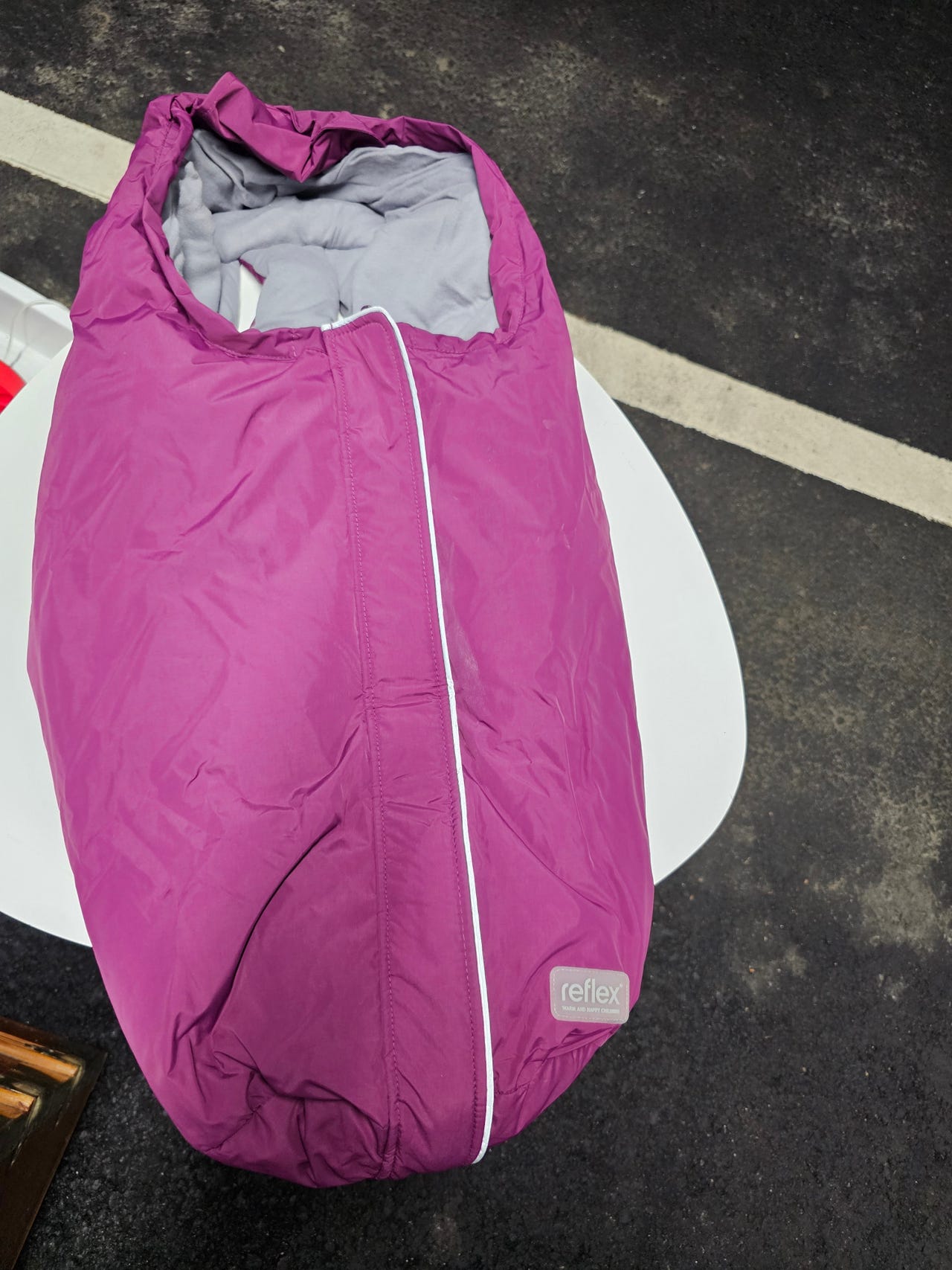 bilstol-pose-finn-torget