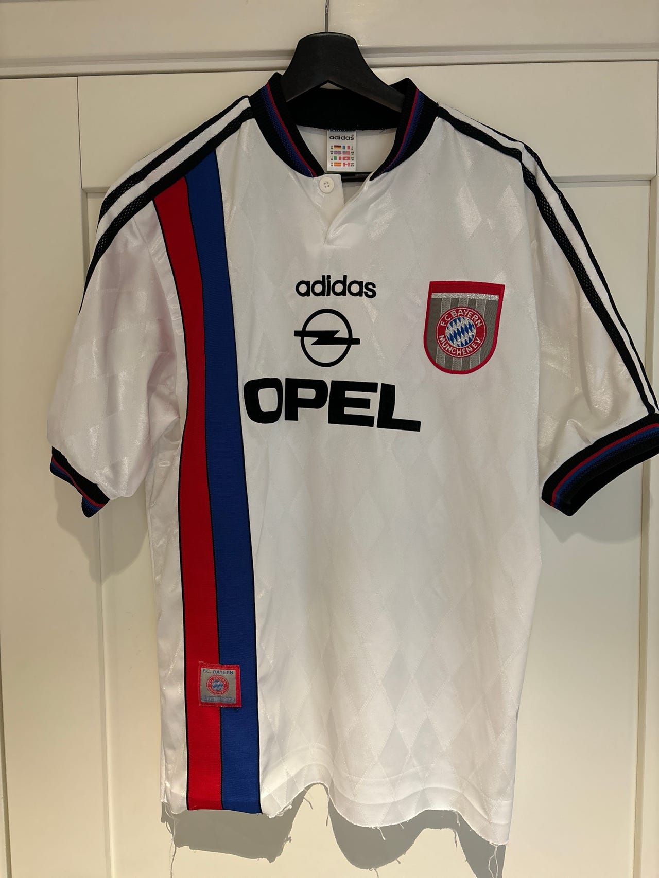 Bayern München Jas Anthem Rood/Grijs/Zwart | www.unisportstore.nl