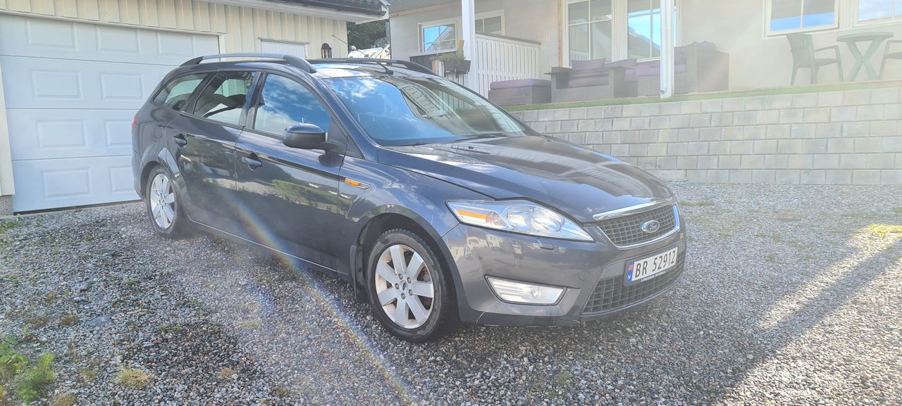 Bruktbil Til Salgs Ford Mondeo Gr Hk Stasjonsvogn