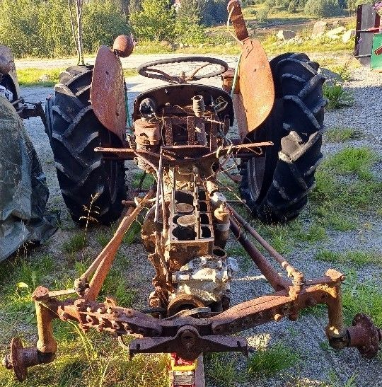 Deletraktor () Deletraktor