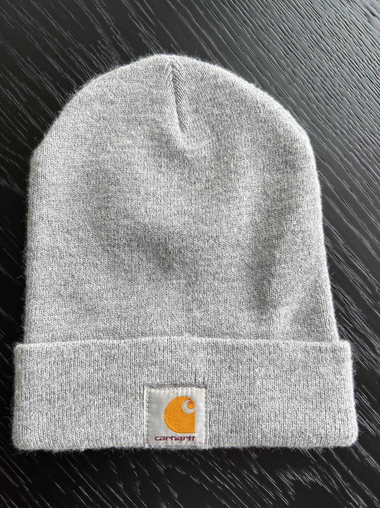 Carhartt lue beanie selges FINN torget