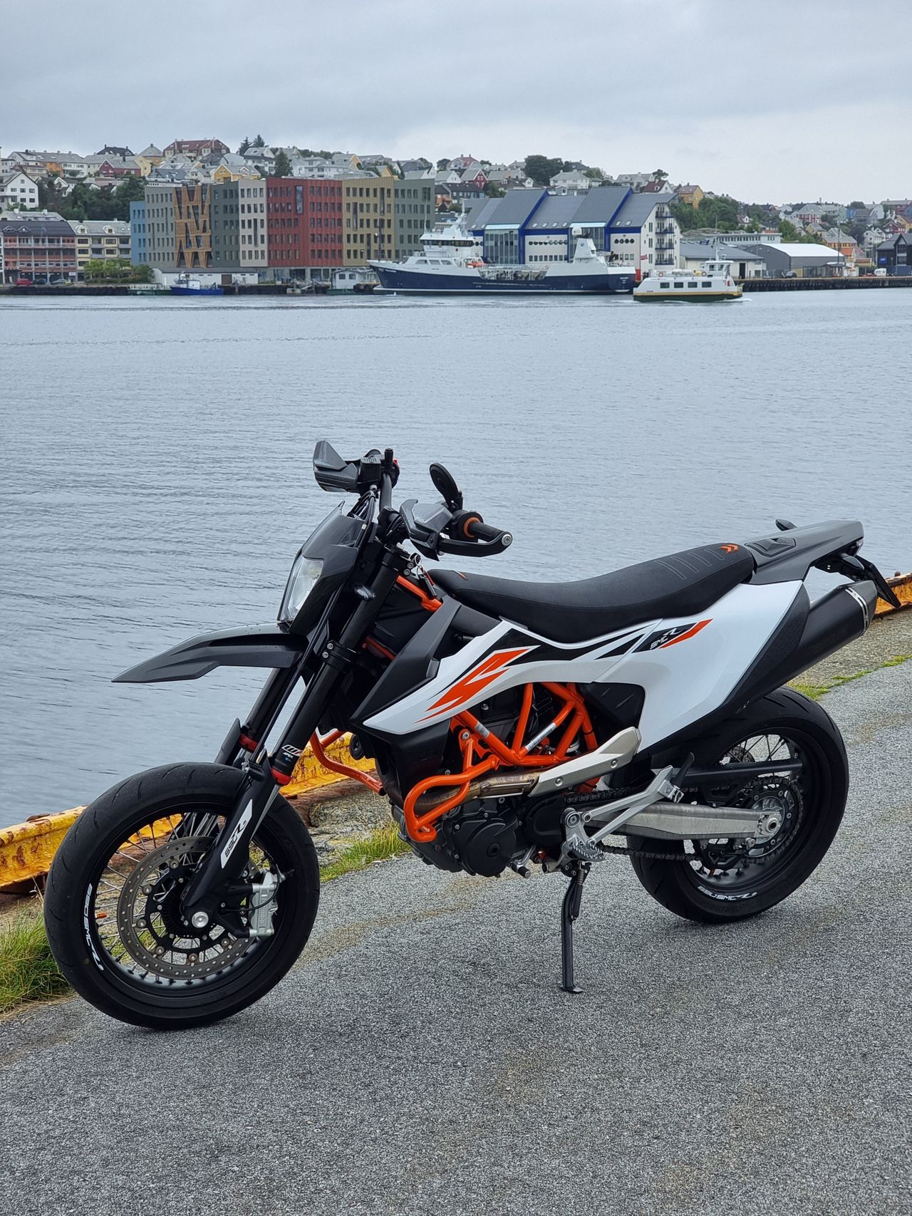 2020 ktm 690 smc r