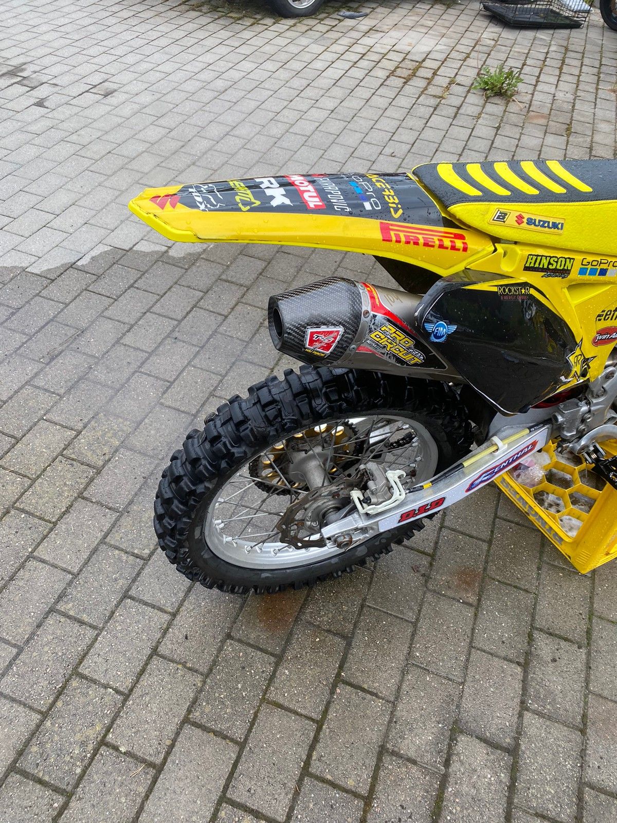 suzuki cross enduro