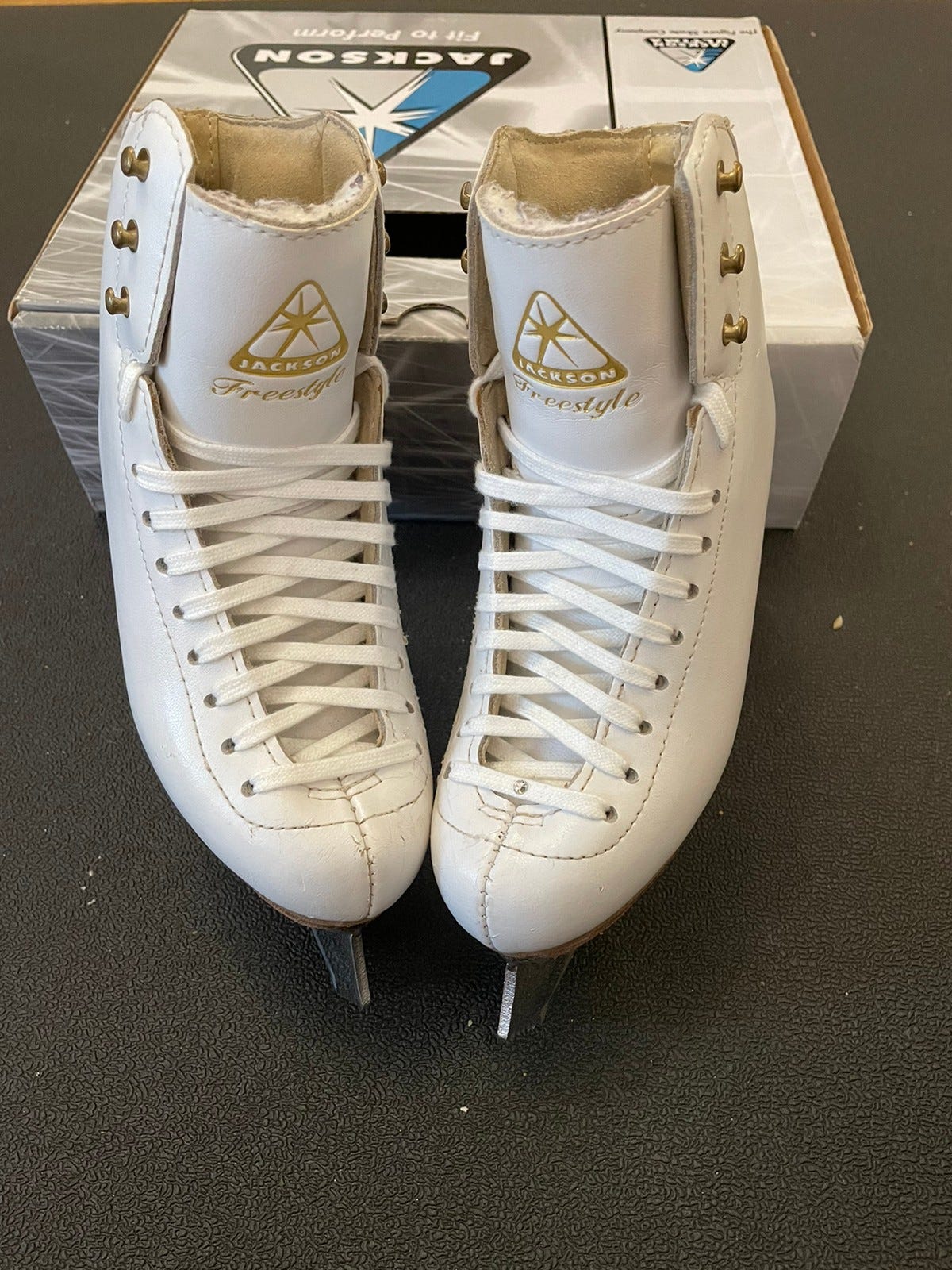 Jackson Freestyle 2C kunstløp FINN