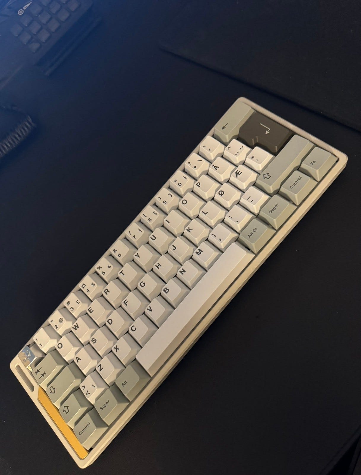 wooting Alumaze60 concretegray 善良