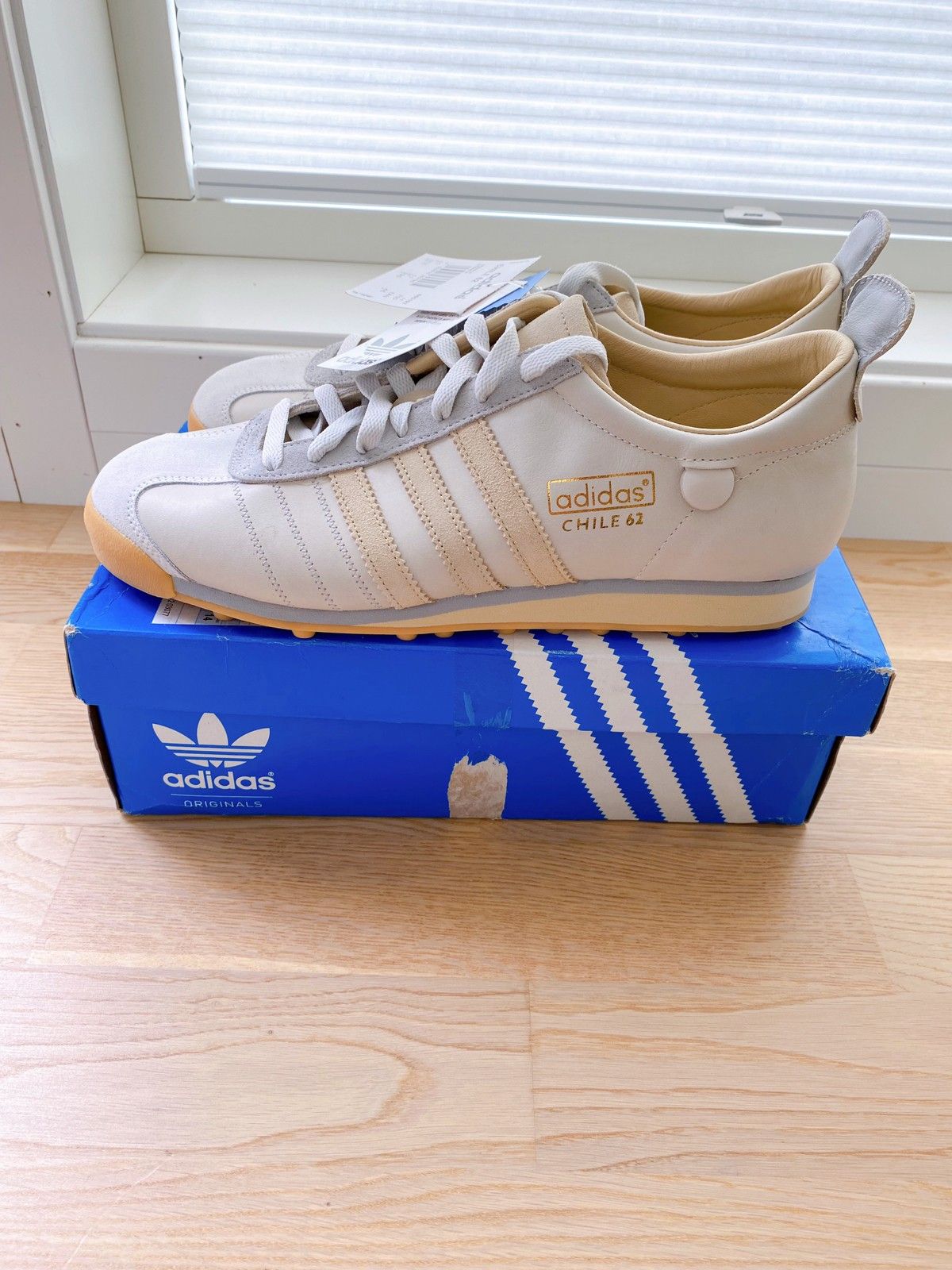 Ubrukte nye i esken Adidas Chile 62 sneakers str 46 FINN torget