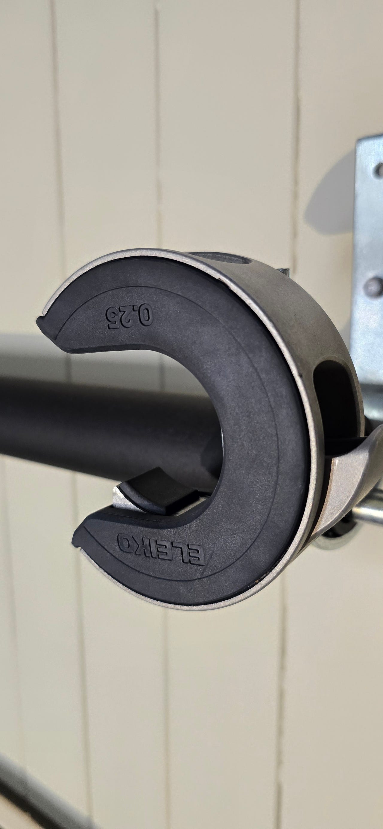 Eleiko Öppen collars par FINN