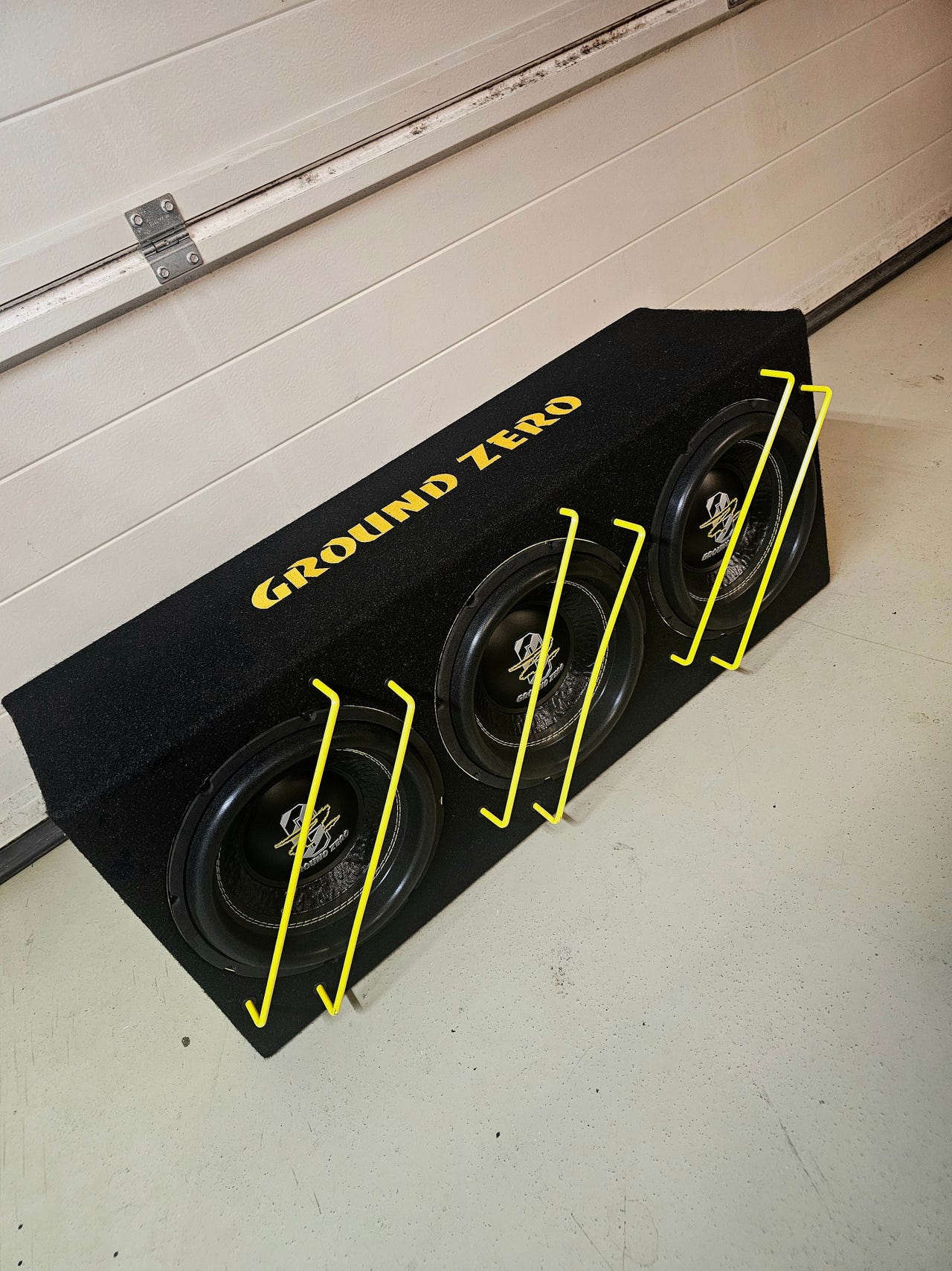 Ground Zero GZIB 3.2500SPL basskasse FINN