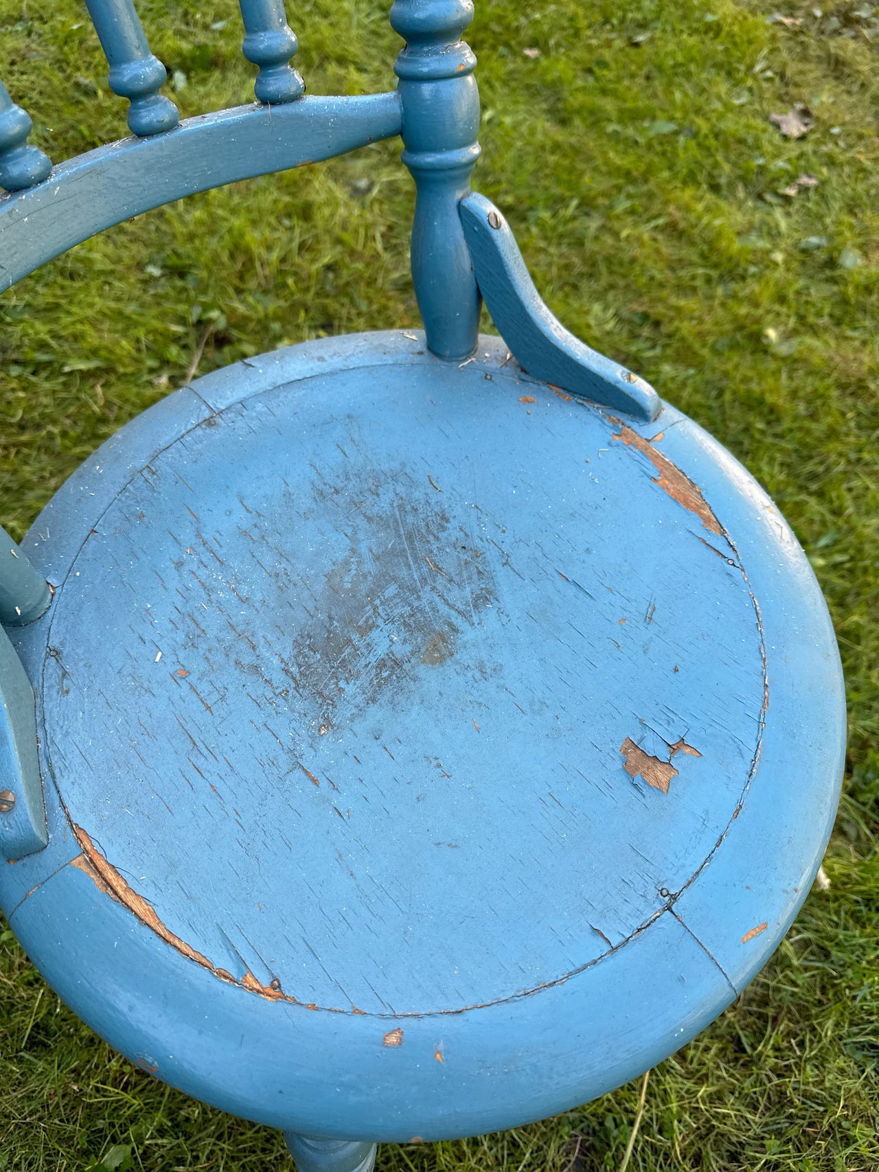 Blå stol gis bort FINN