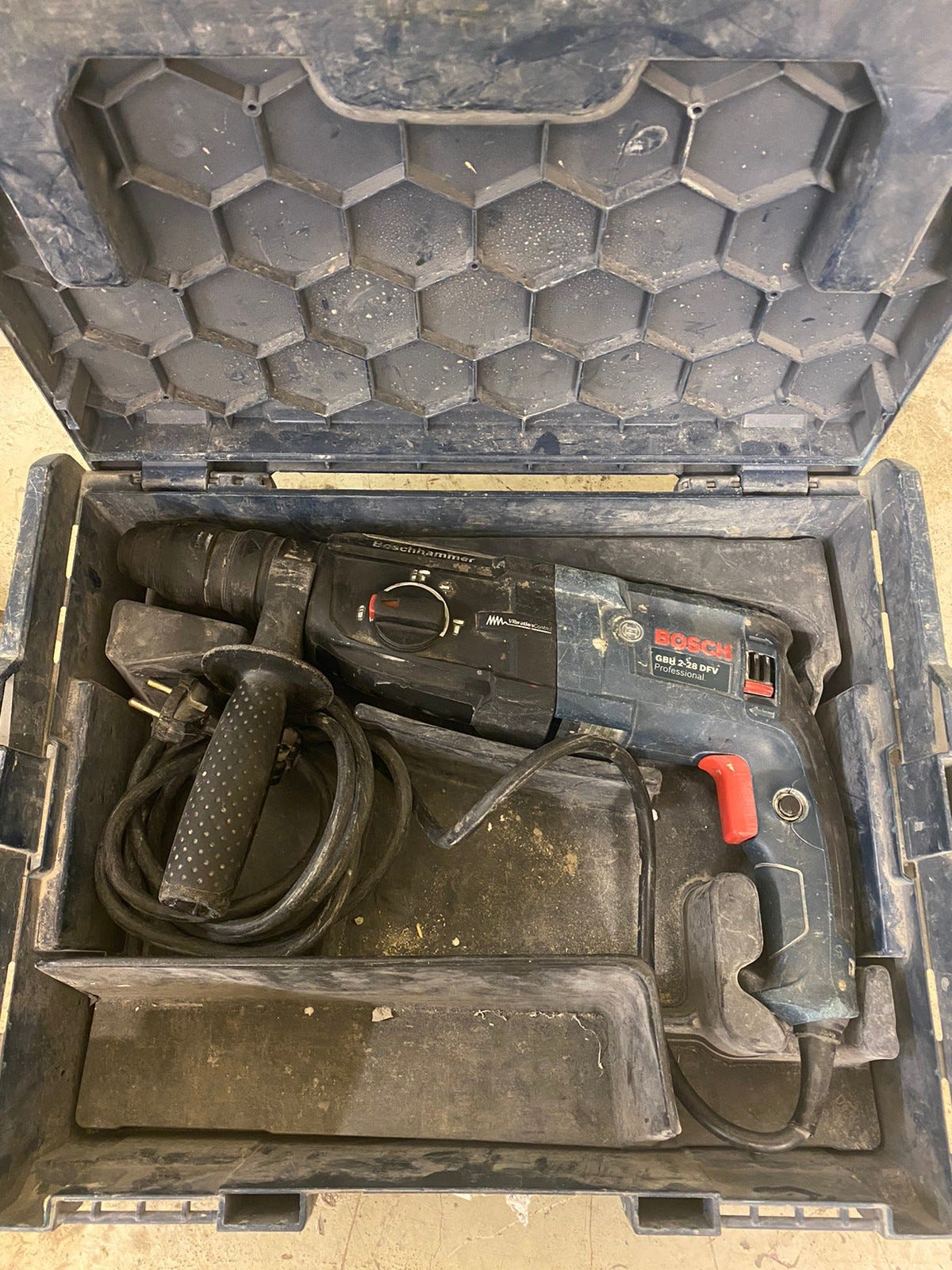 Bosch GBH 2-28 DFV borhammer | FINN-torget