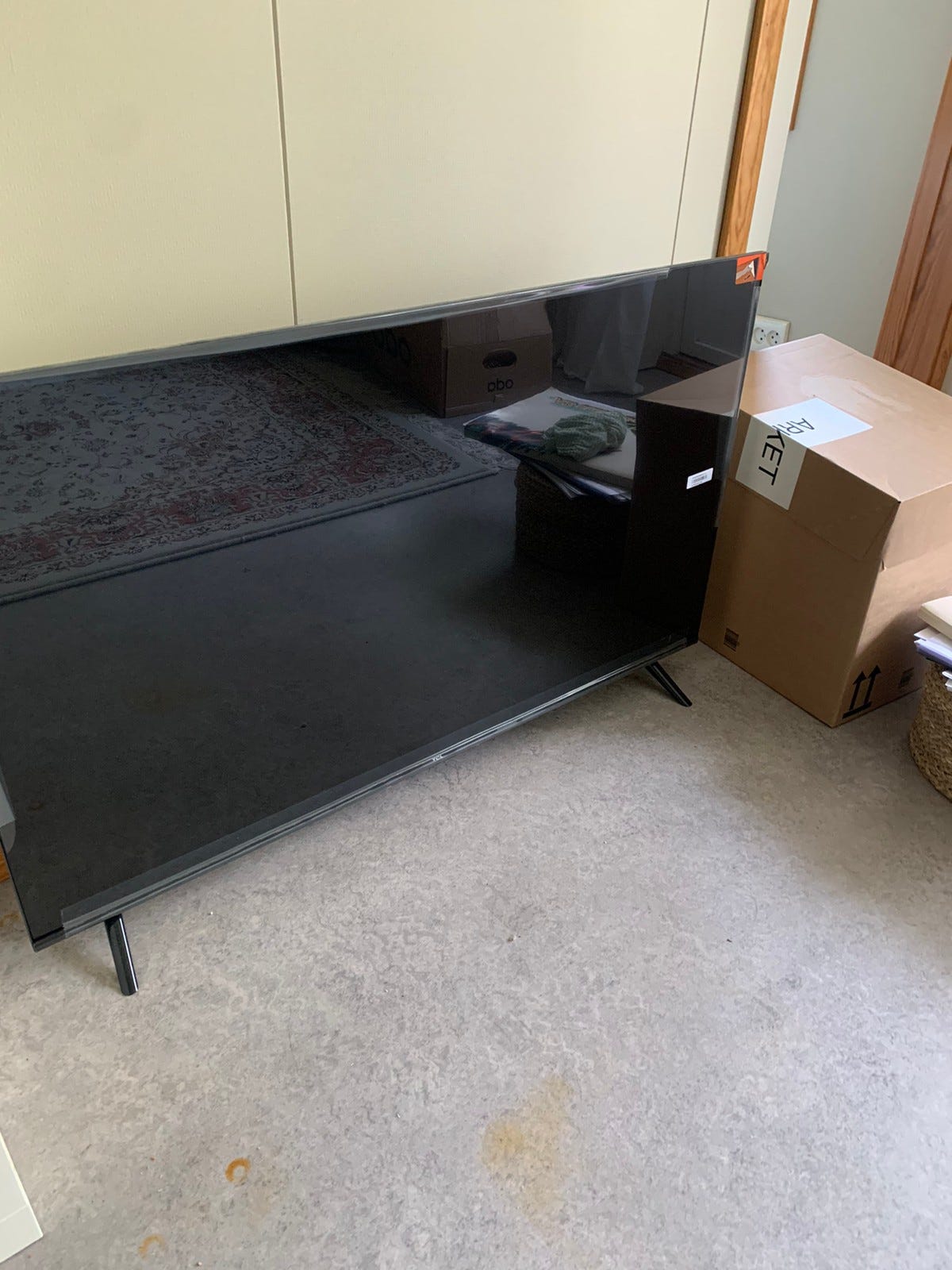 TLC google TV 43inch FINN