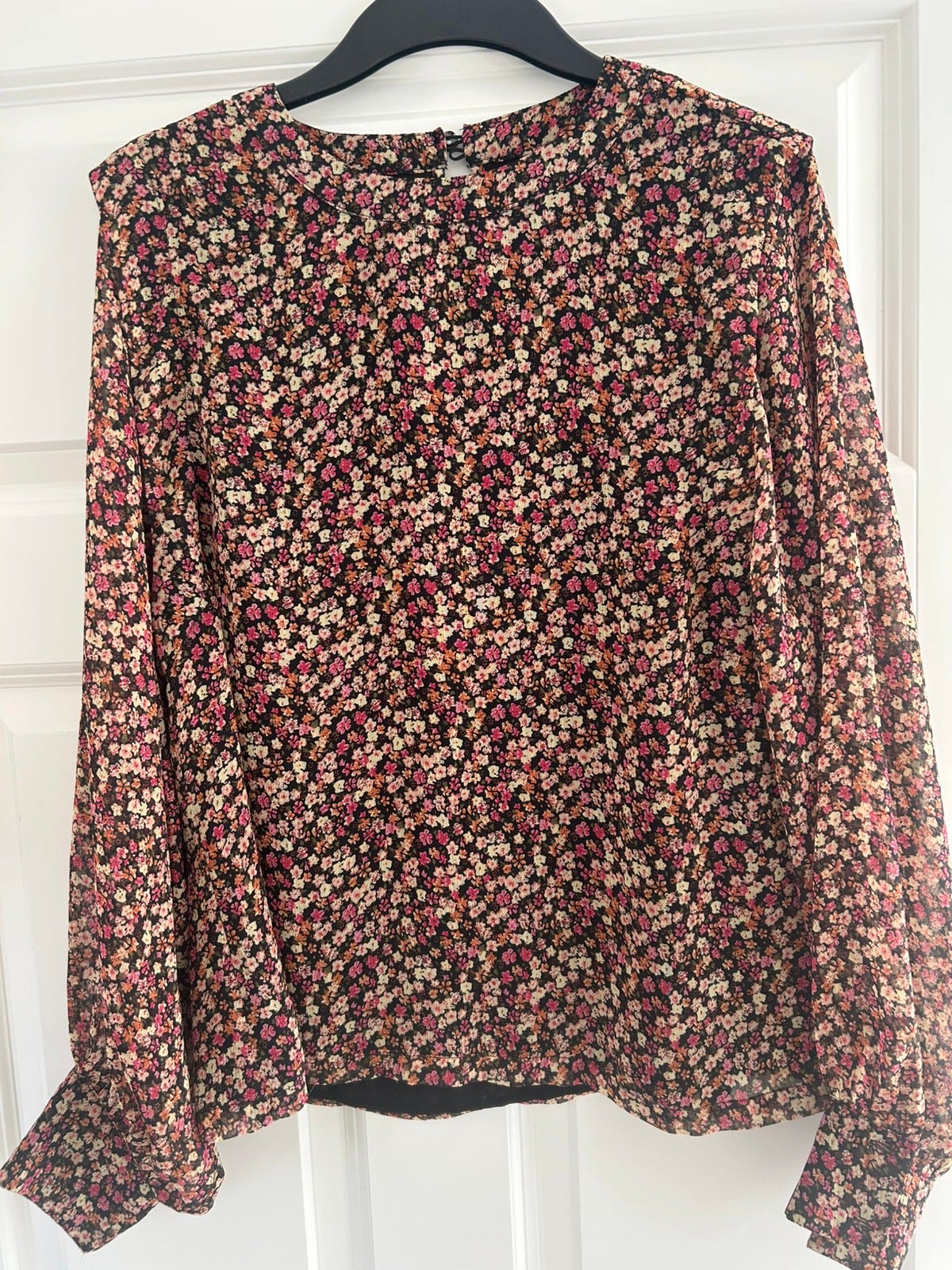 Donna bluse str 40 | FINN-torget