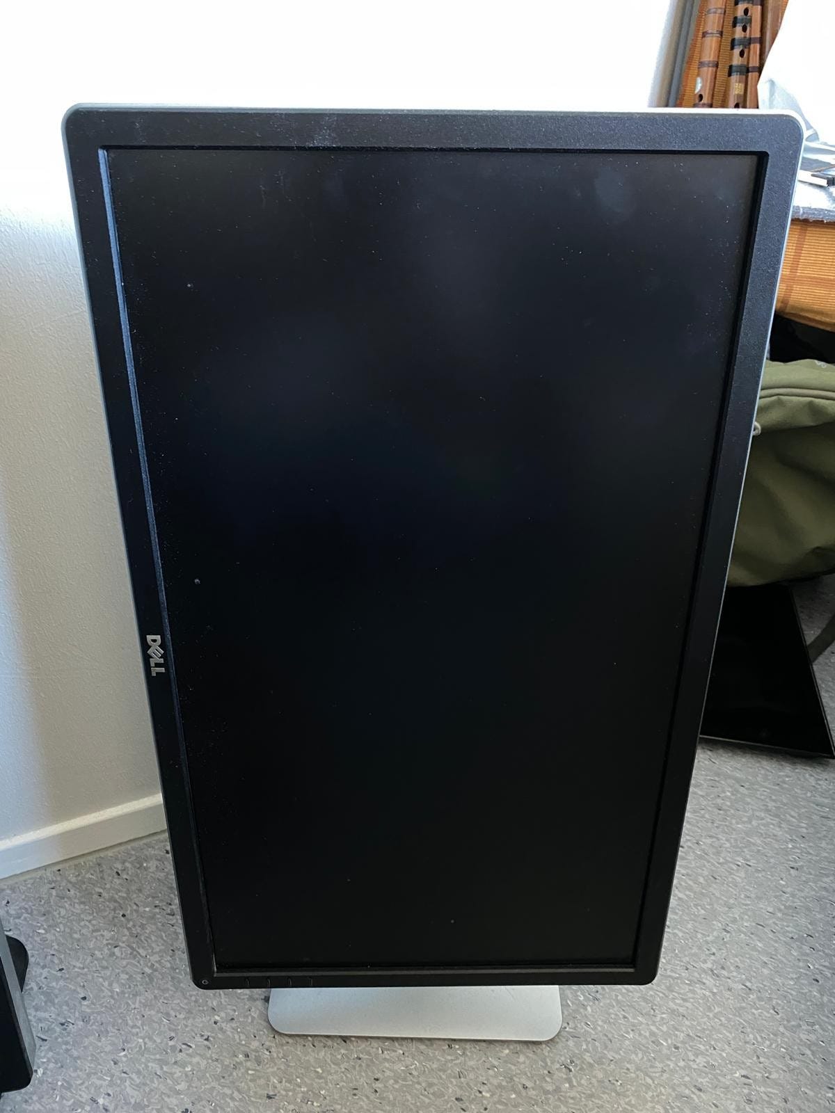 Dell 24" P2414H Monitor FINN