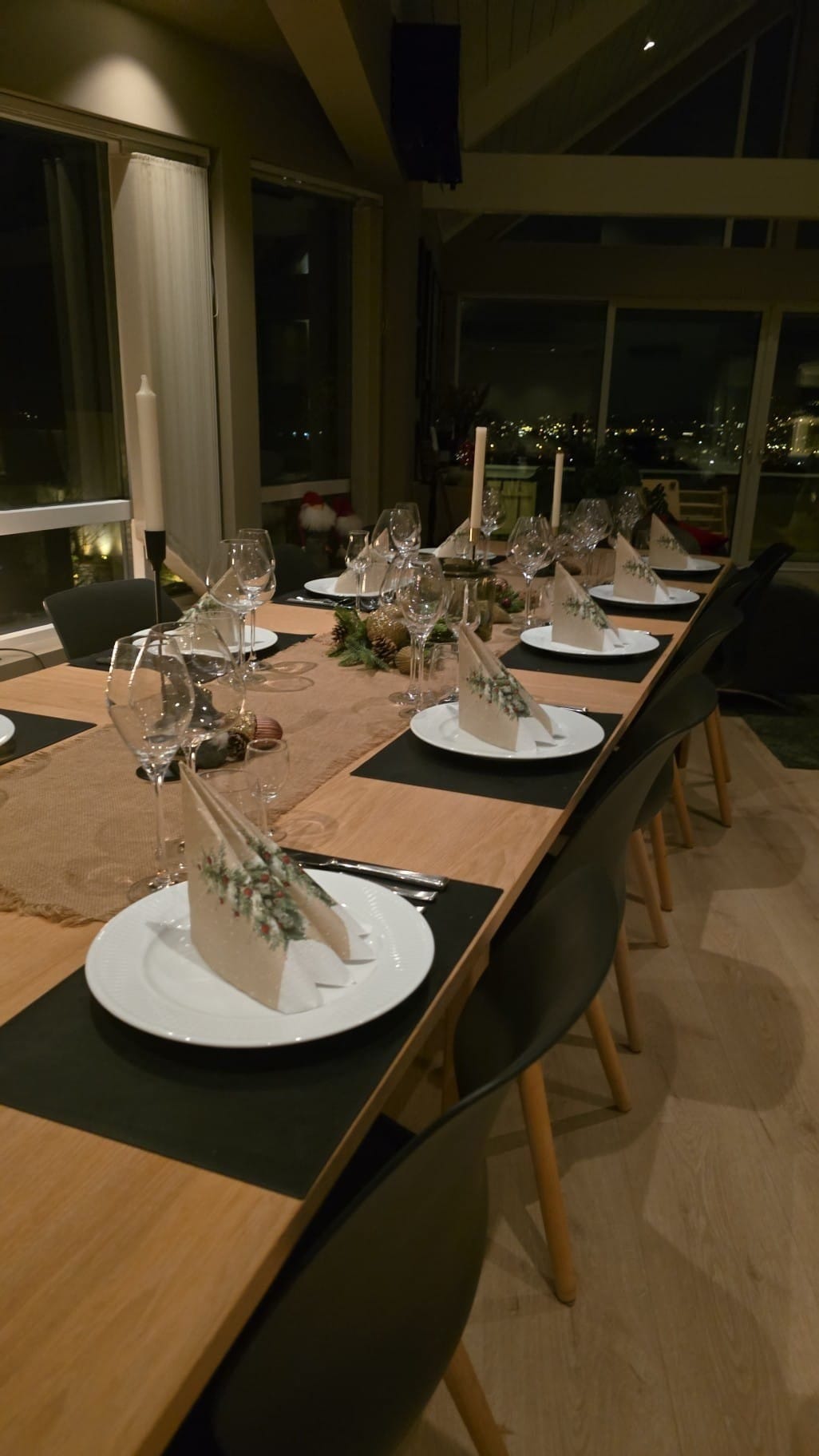 God plass rundt middagsbordet Galleribilde