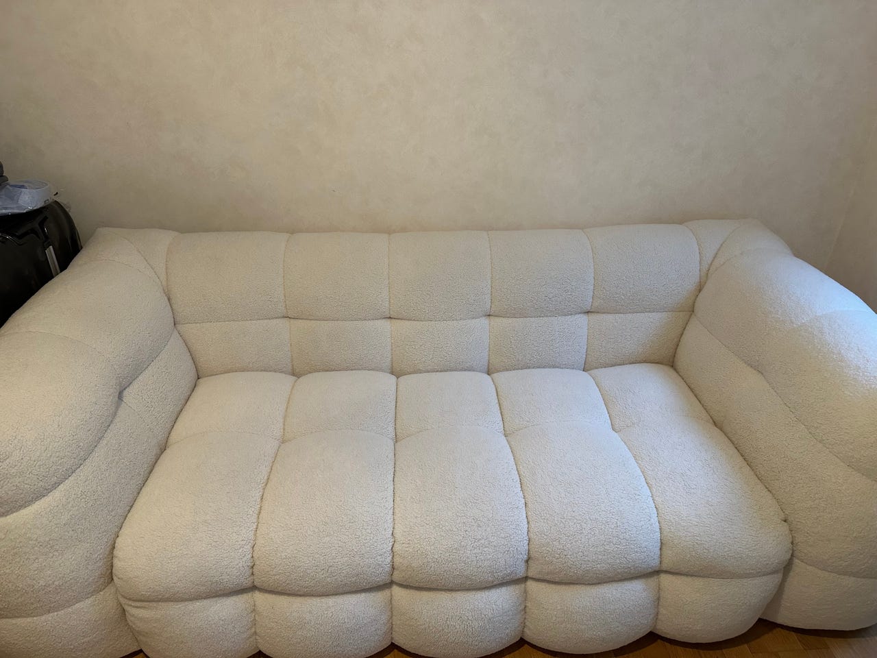 2-seters sofa fra Sleepo i Cream Teddy | FINN-torget