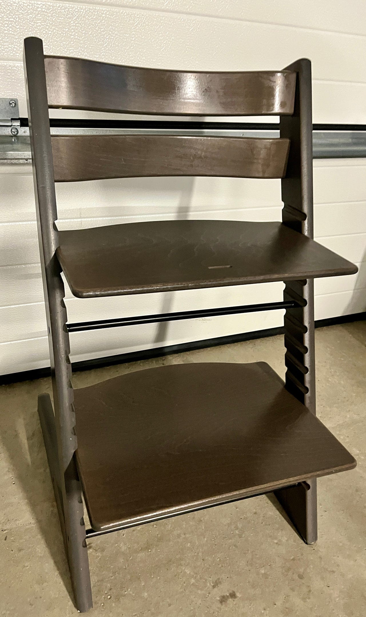 Stokke Tripp Trapp stol i grå | FINN-torget