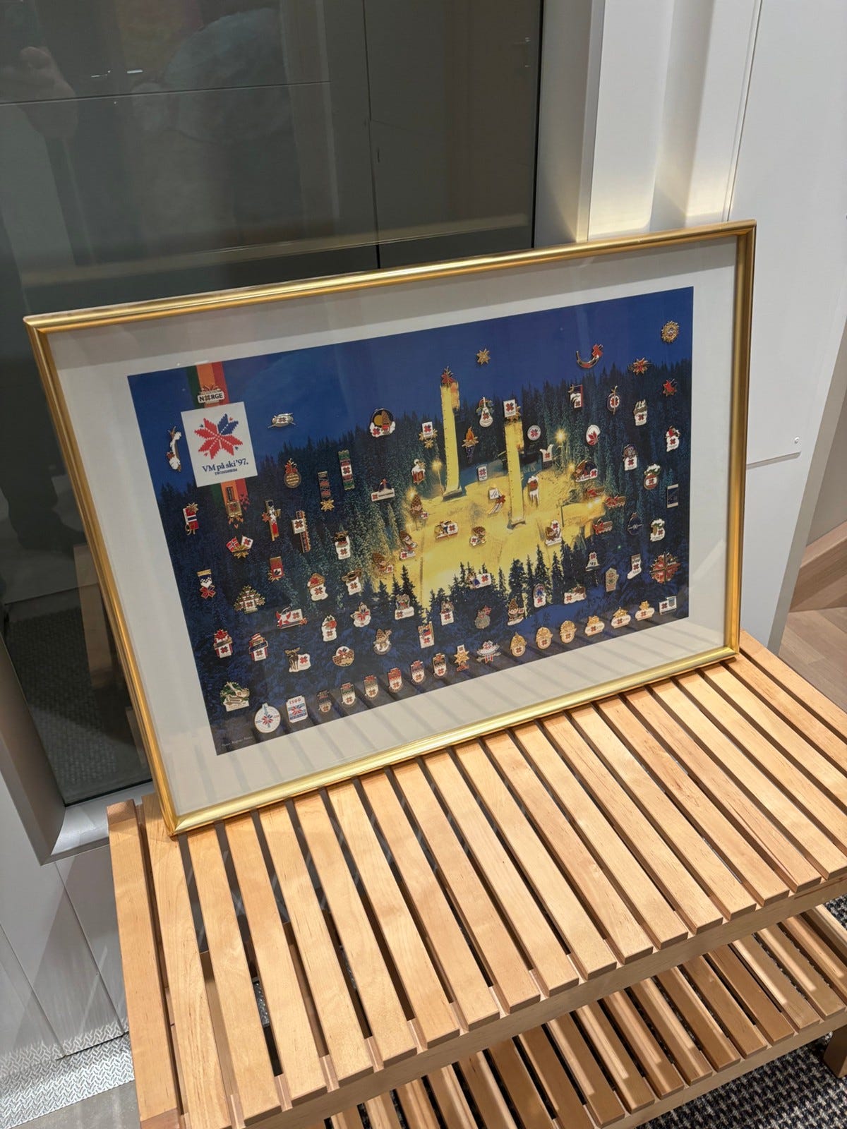 Ramme/Bilde med alle offisielle VM pins fra Trondheim 1997 | FINN-torget