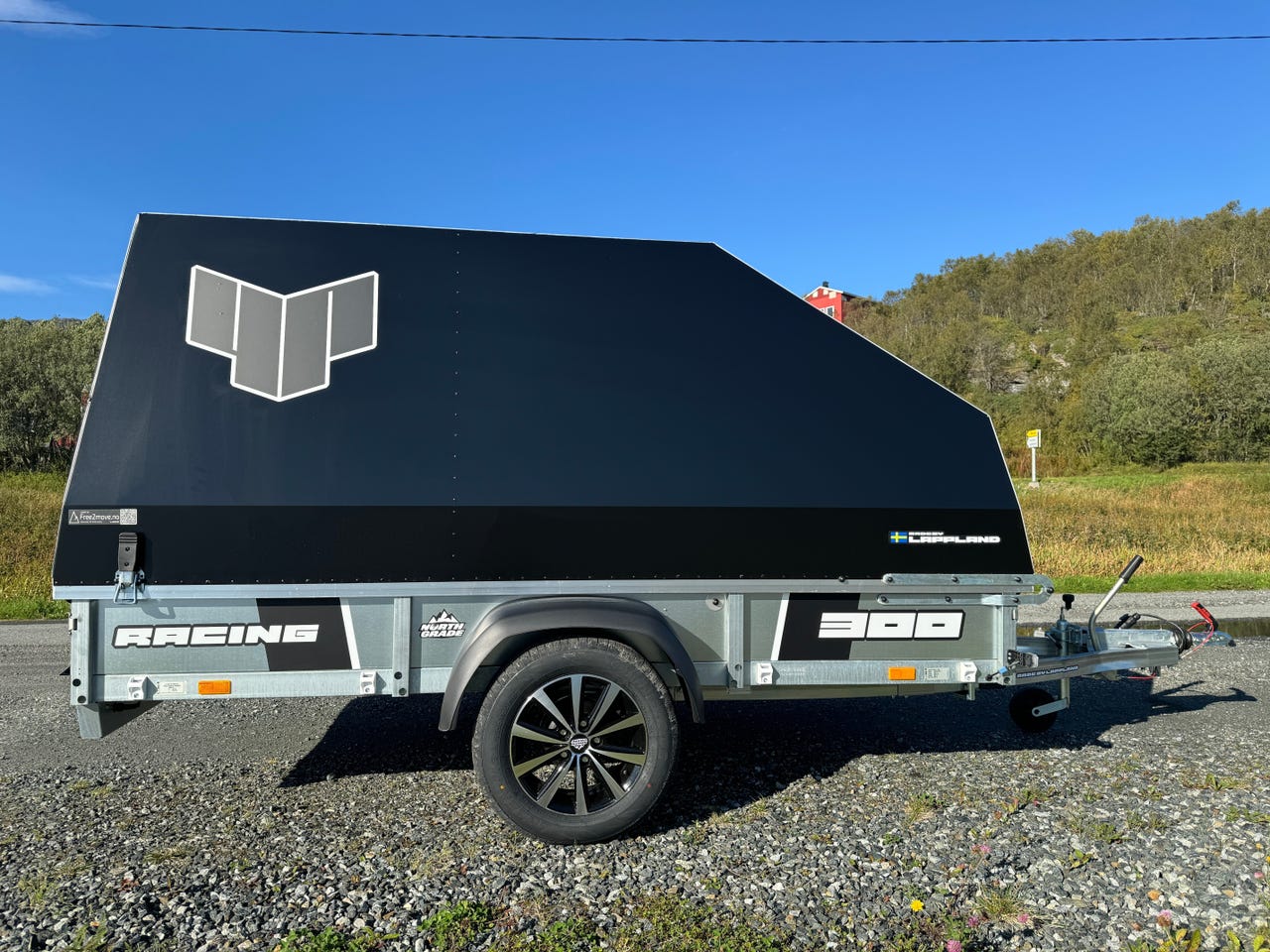 Nyhet! - 4P 300 RACING MED SVART KAPELL på lager - perfekt for frakt av ...