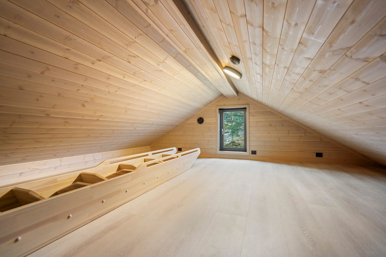 INNFLYTNINGSKLAR flott hytte med høy standard! Få meter fra skiløypa!