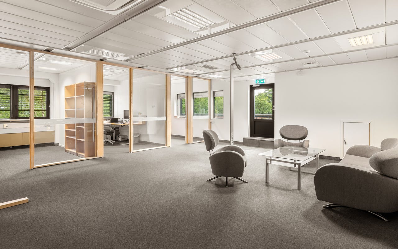 Skreddersydde lokaler på opptil 2?000 m² – ideelt for virksomheter med behov for sammenhengende areal og gode fellesfunksjoner.
