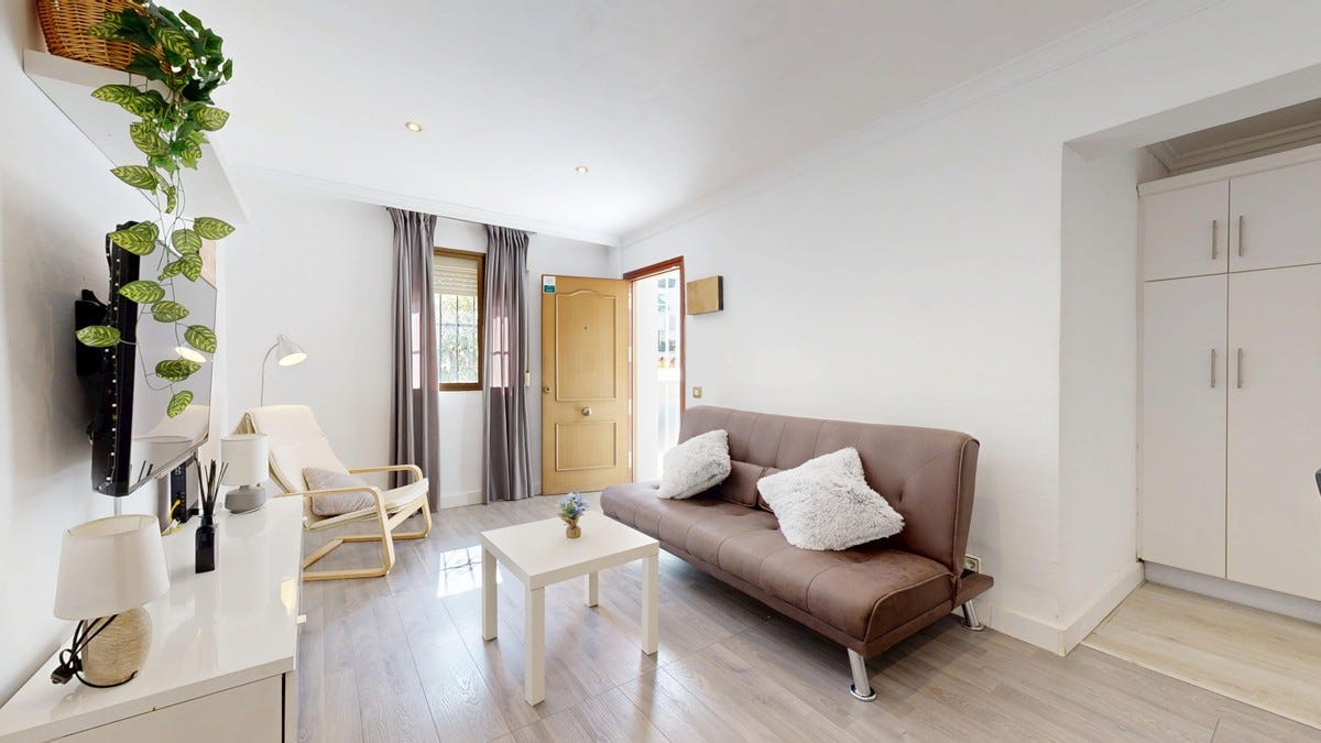 Nueva Andalucía - Sjarmerende 2-soveroms leilighet i hjertet av La Campana – Perfekt investering! – bilde 1