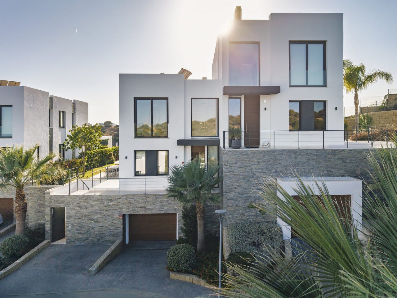 Moderne familieperle i inngjerdet luksusområde, 5 soverom - Golf-, hav- og naturutsikt nær Marbella – bilde 1