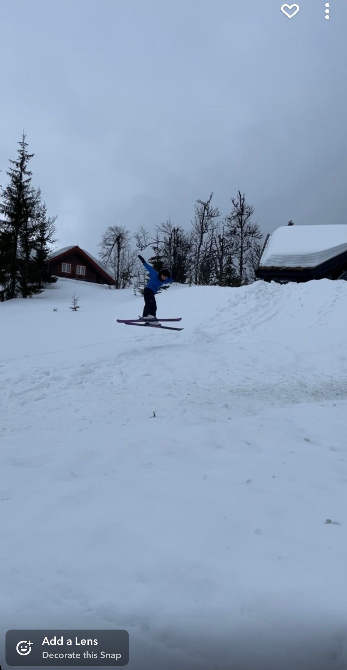 Fine ake og hopp muligheter på tunet Galleribilde