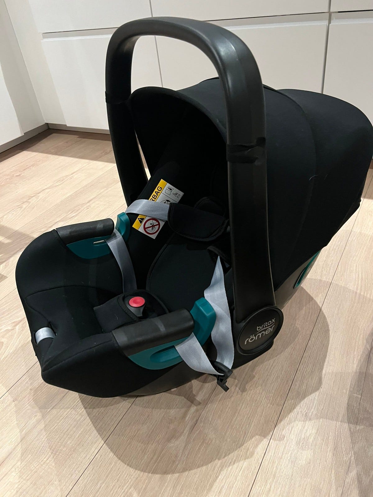 Britax rømer isense babysete med base | FINN-torget